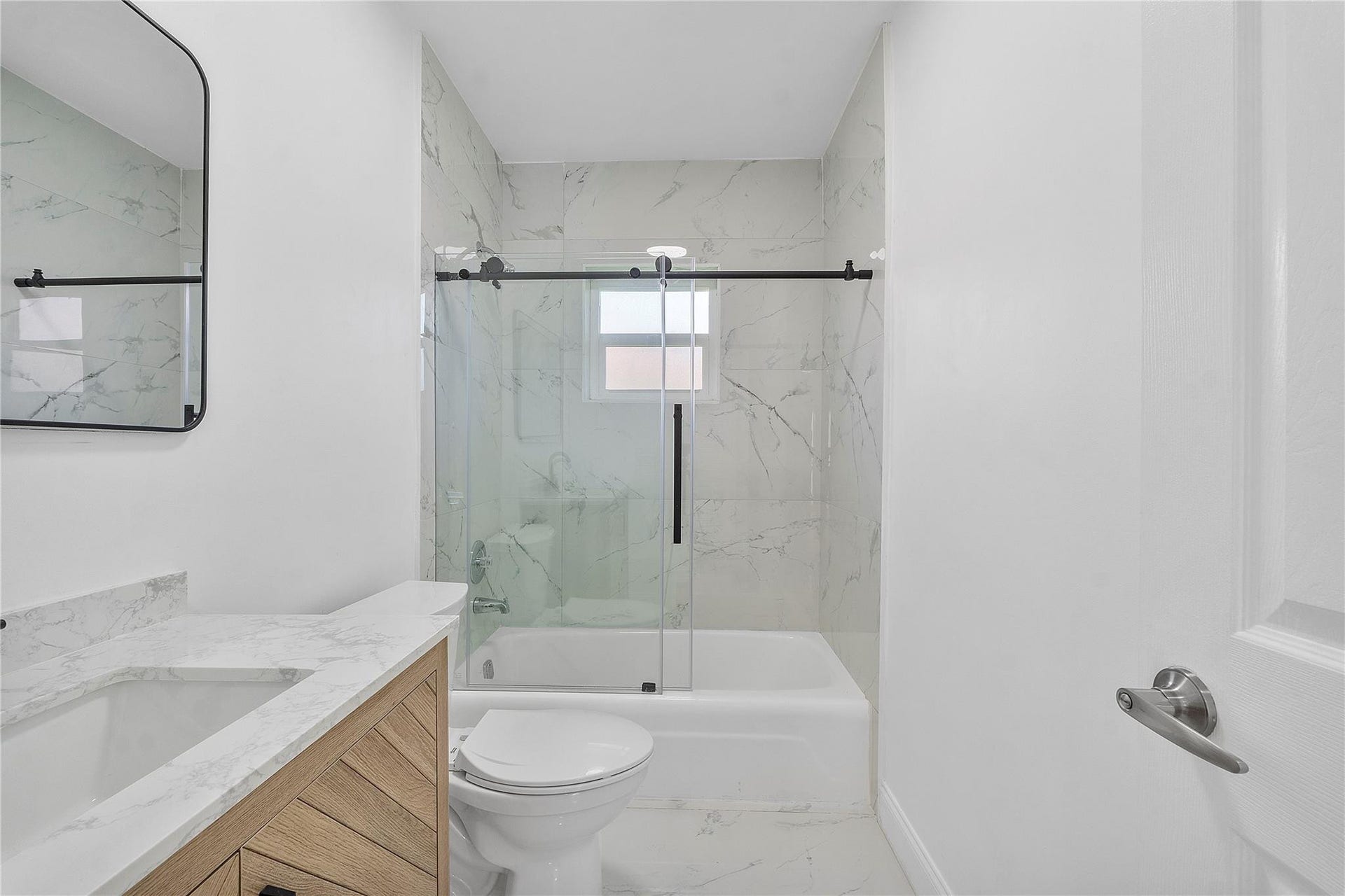 400 SW 9TH Avenue, Boca Raton, FL 33486 Bathroom 2