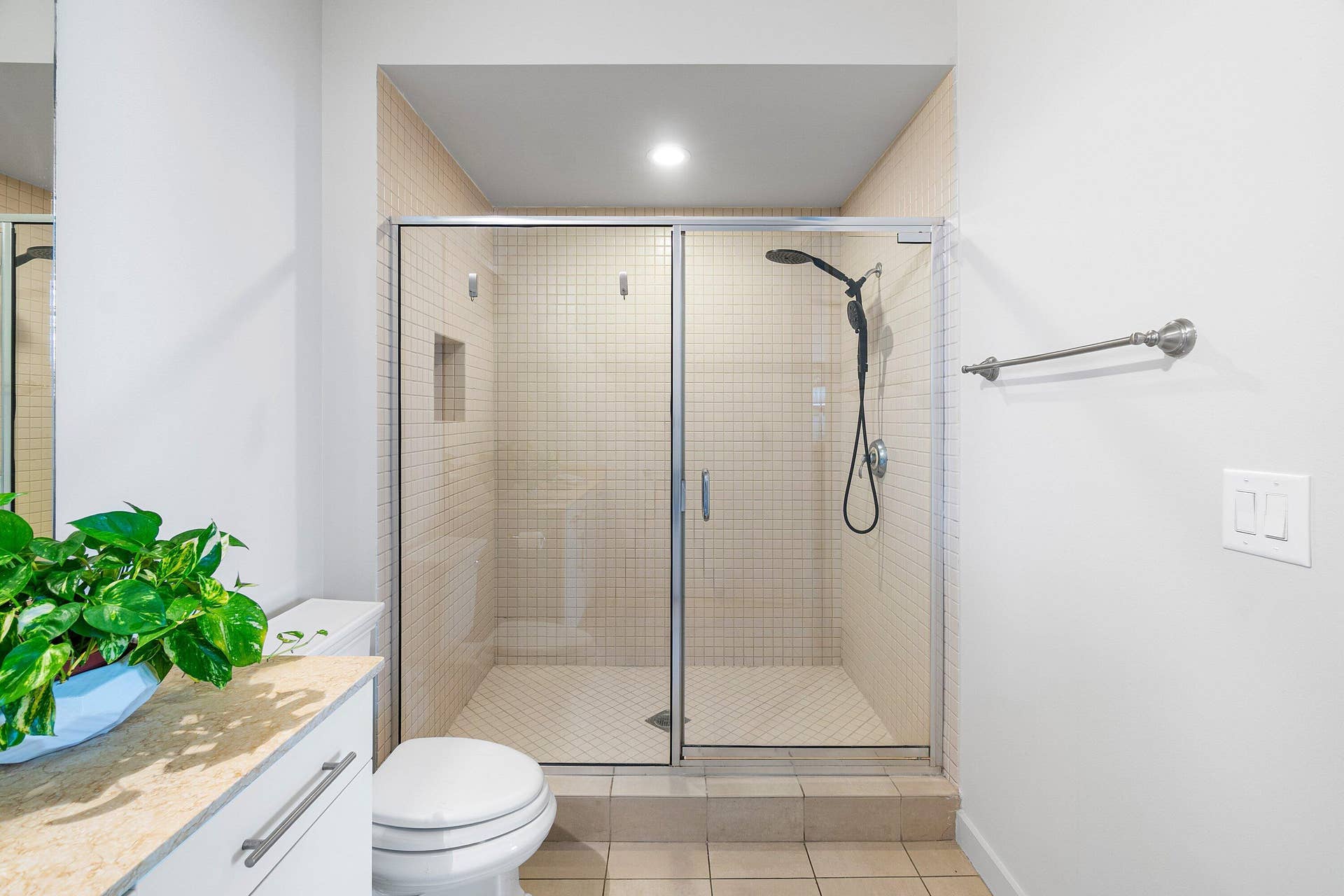 365 SE 6TH Avenue, #310, Delray Beach, FL 33483 022-365Southeast6thAvenue-310-DelrayBeac