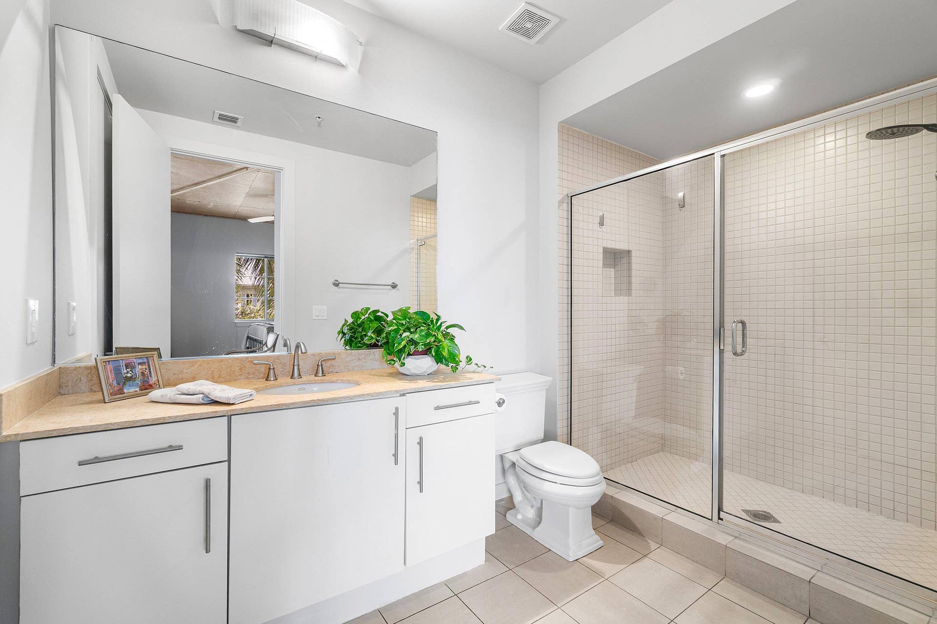 365 SE 6TH Avenue, #310, Delray Beach, FL 33483 021-365Southeast6thAvenue-310-DelrayBeac