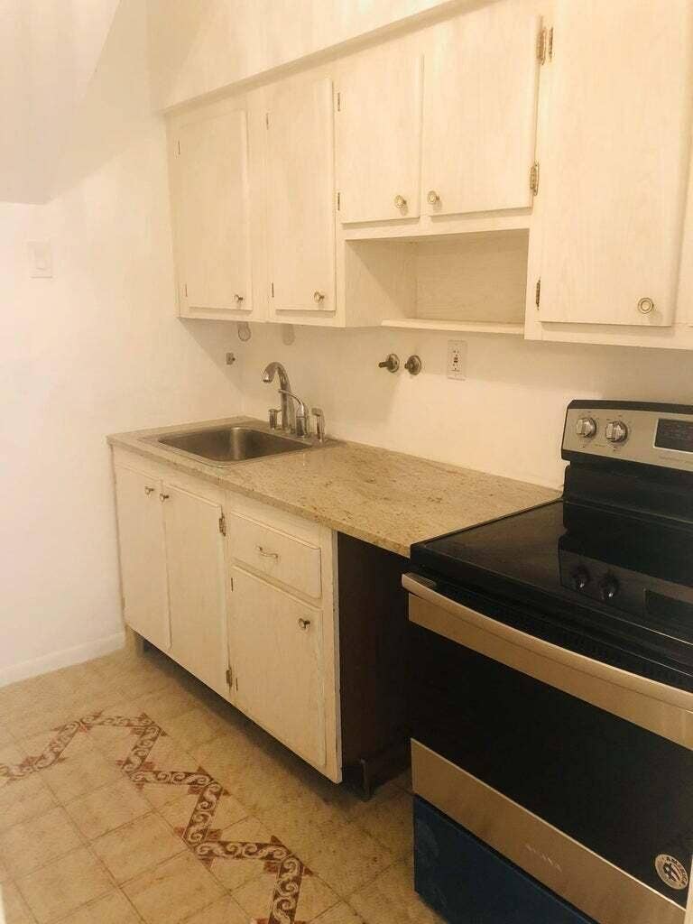 301 Ocean Drive, Juno Beach, FL 33408 KITCHEN