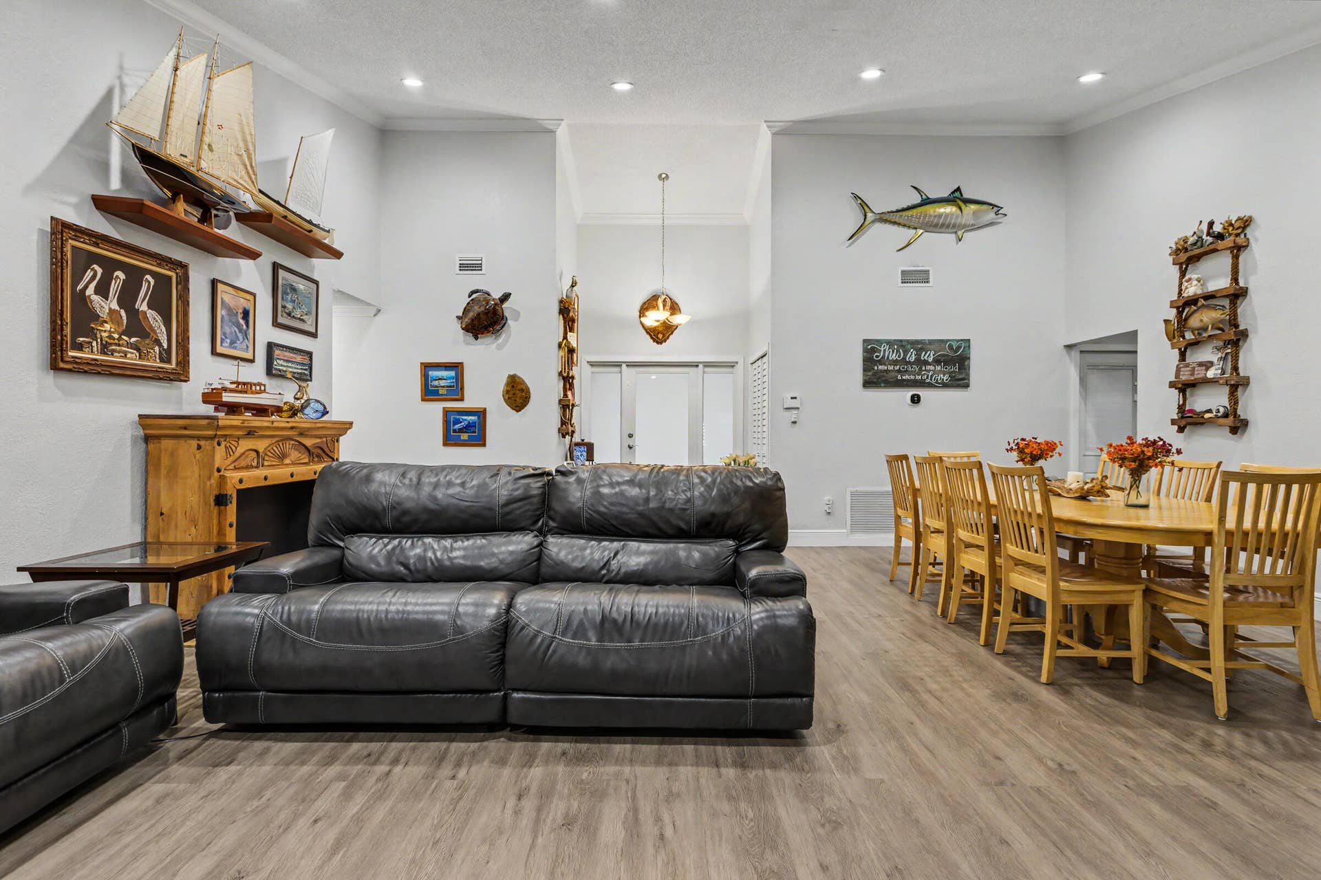 10150 NW 22ND Court, Pembroke Pines, FL 33026 Living/Dining space