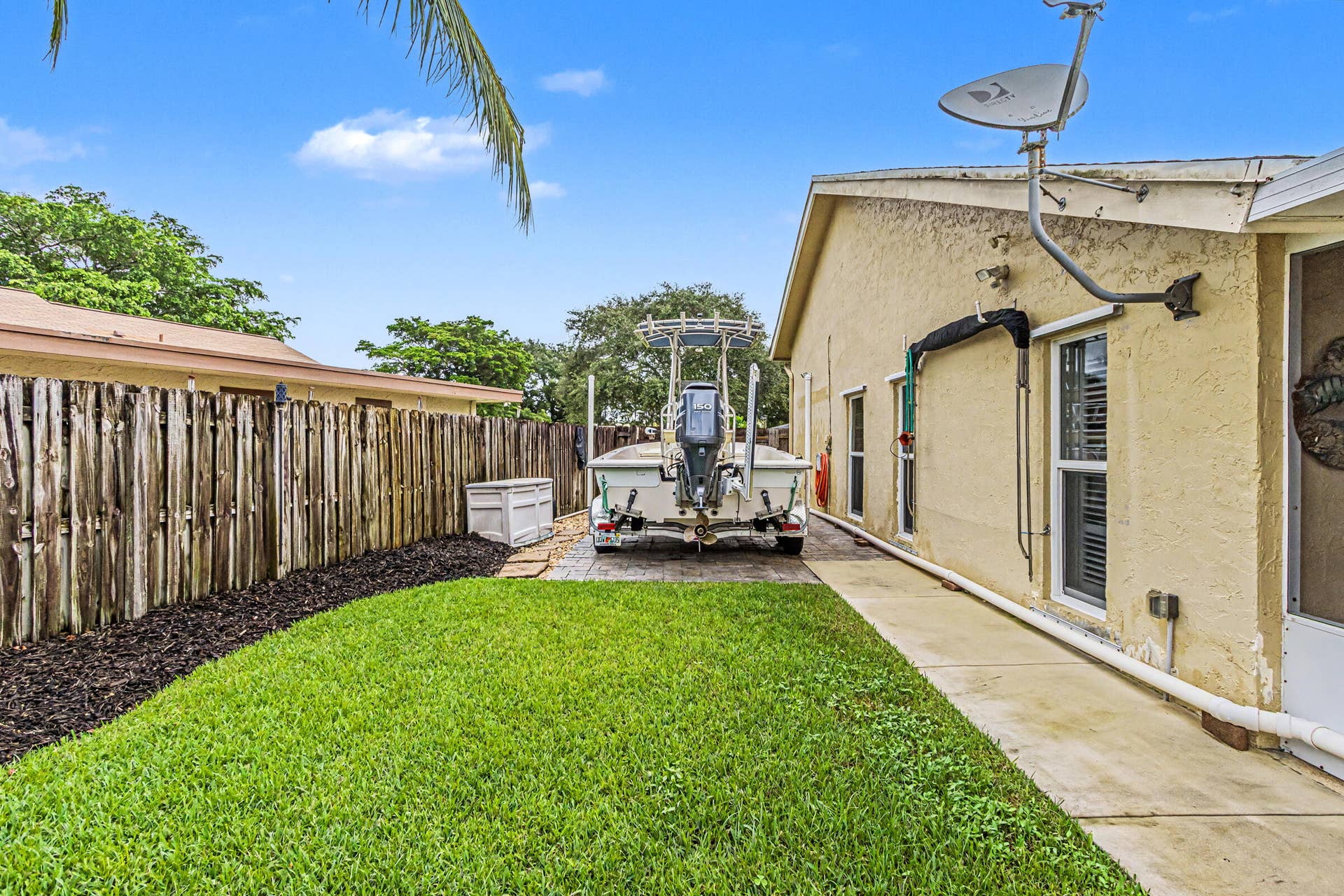 10150 NW 22ND Court, Pembroke Pines, FL 33026 Room to store a boat or RV