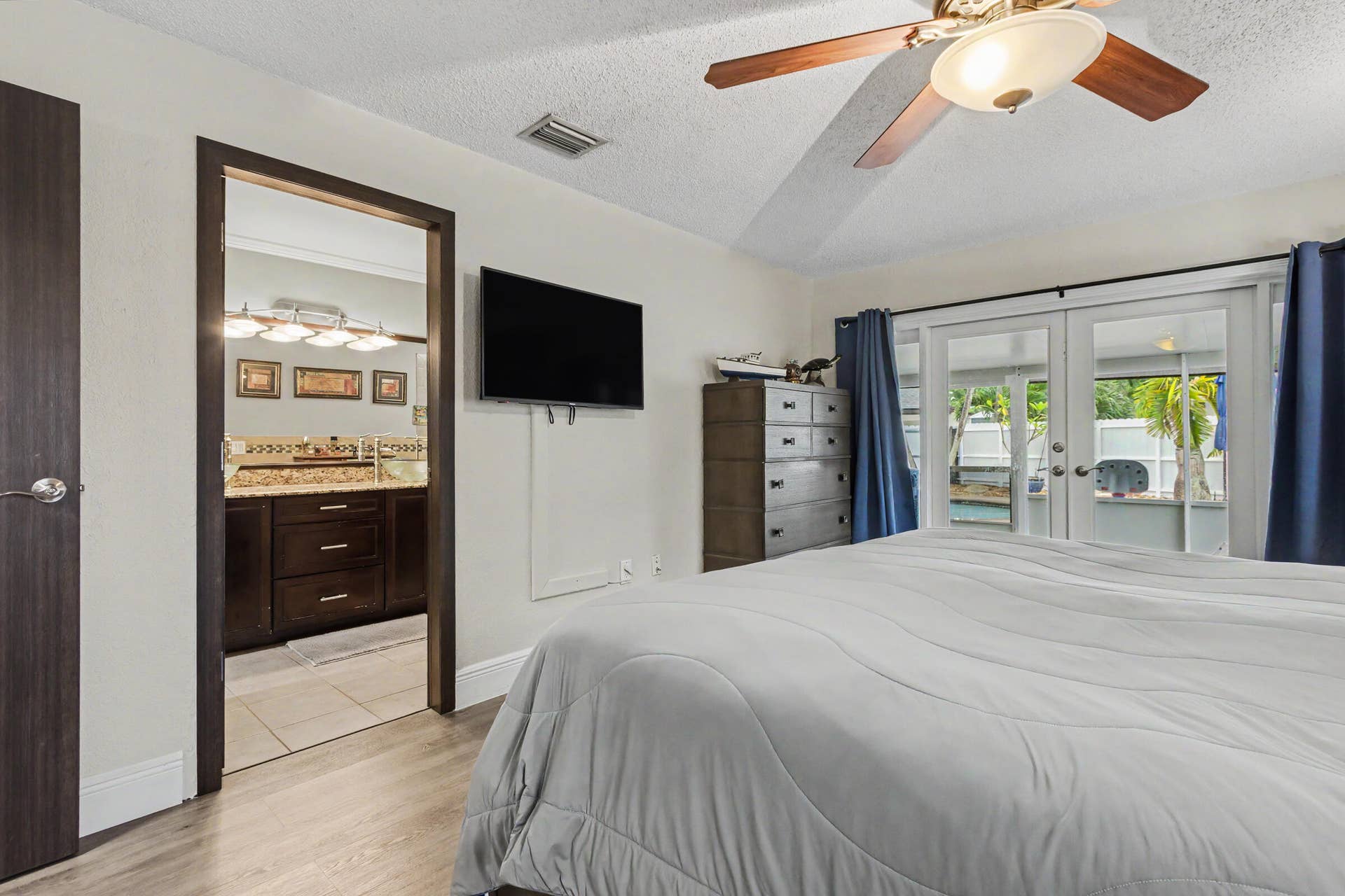 10150 NW 22ND Court, Pembroke Pines, FL 33026 Primary Bedroom