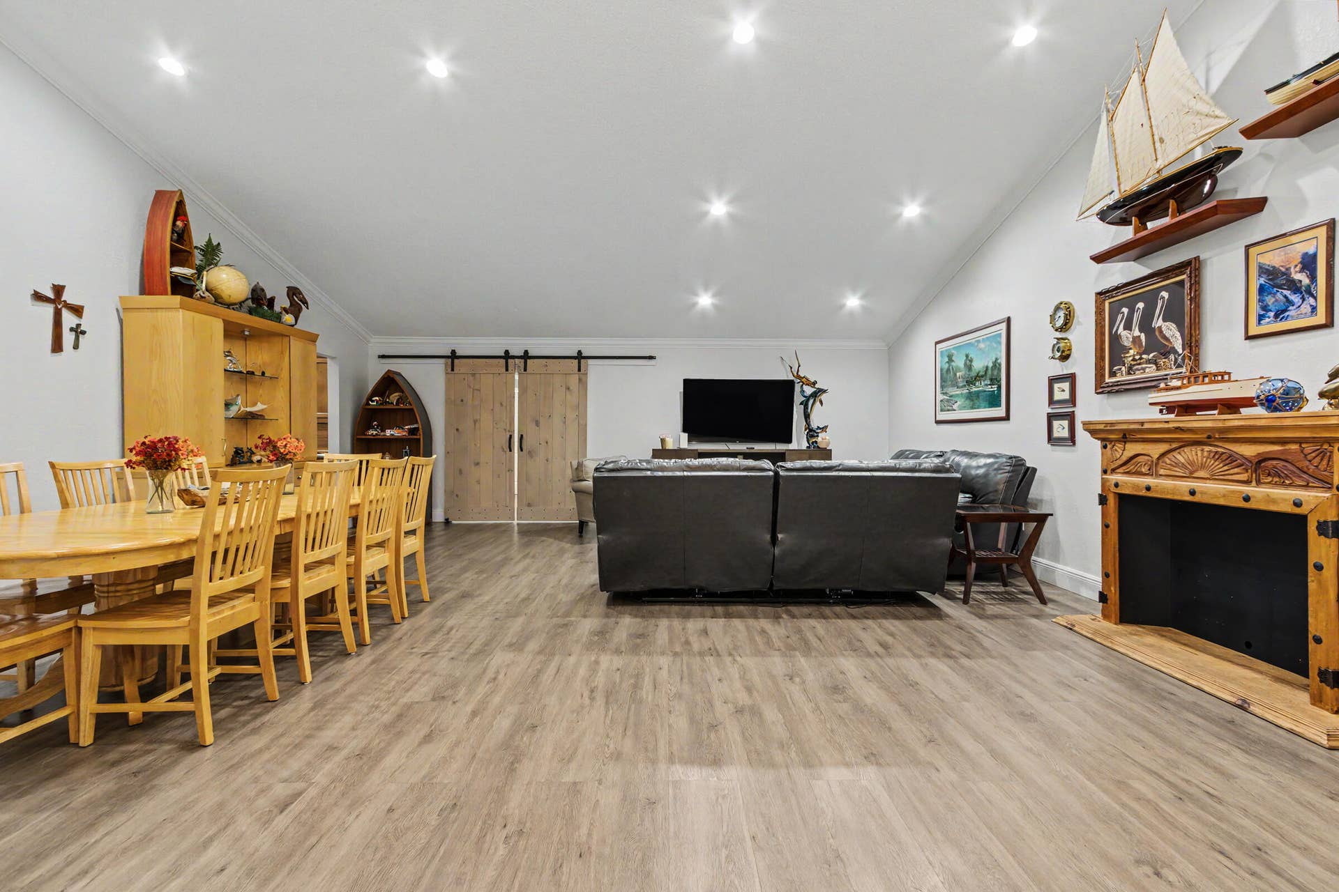 10150 NW 22ND Court, Pembroke Pines, FL 33026 Living and Dining Space