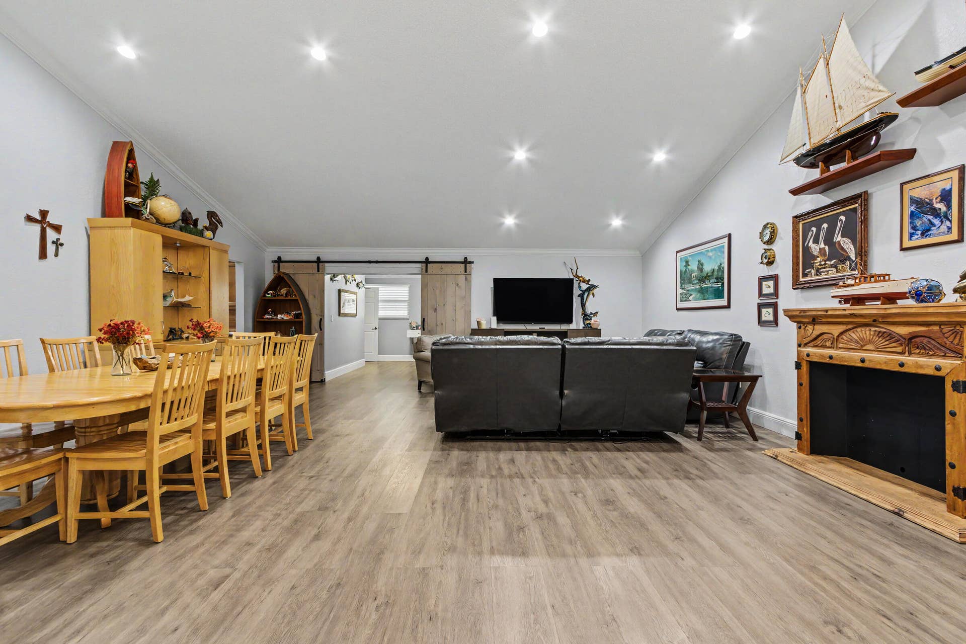 10150 NW 22ND Court, Pembroke Pines, FL 33026 Open living and dining space