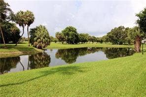 565 OAKS Lane, #305, Pompano Beach, FL 33069 305 VIEW 1