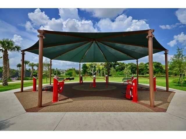 565 OAKS Lane, #305, Pompano Beach, FL 33069 PA EXERCISE PAVILLION