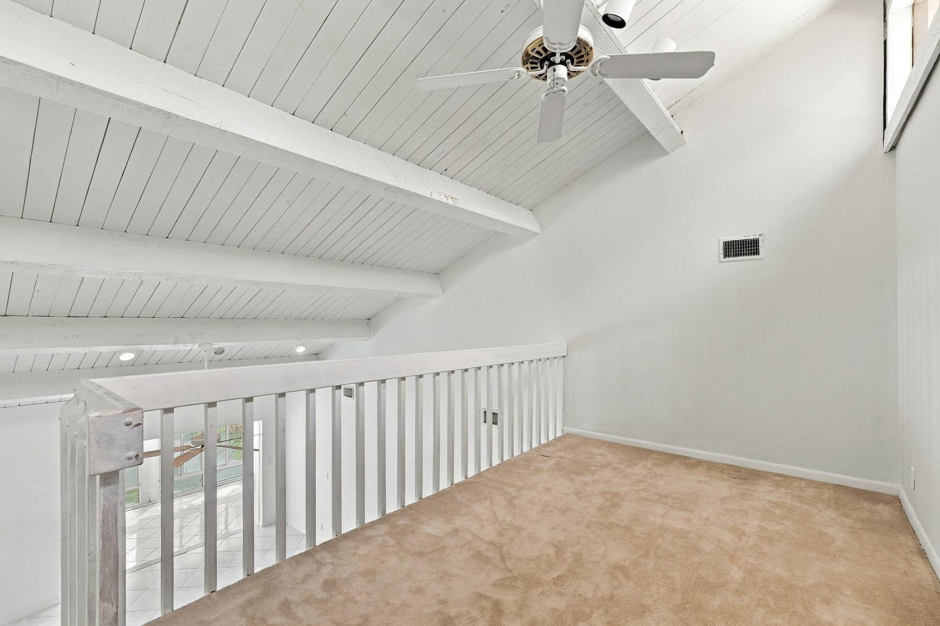 22 Loft 1