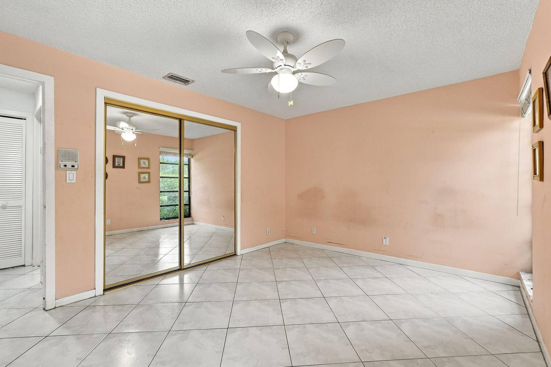 17 Bedroom 2 b