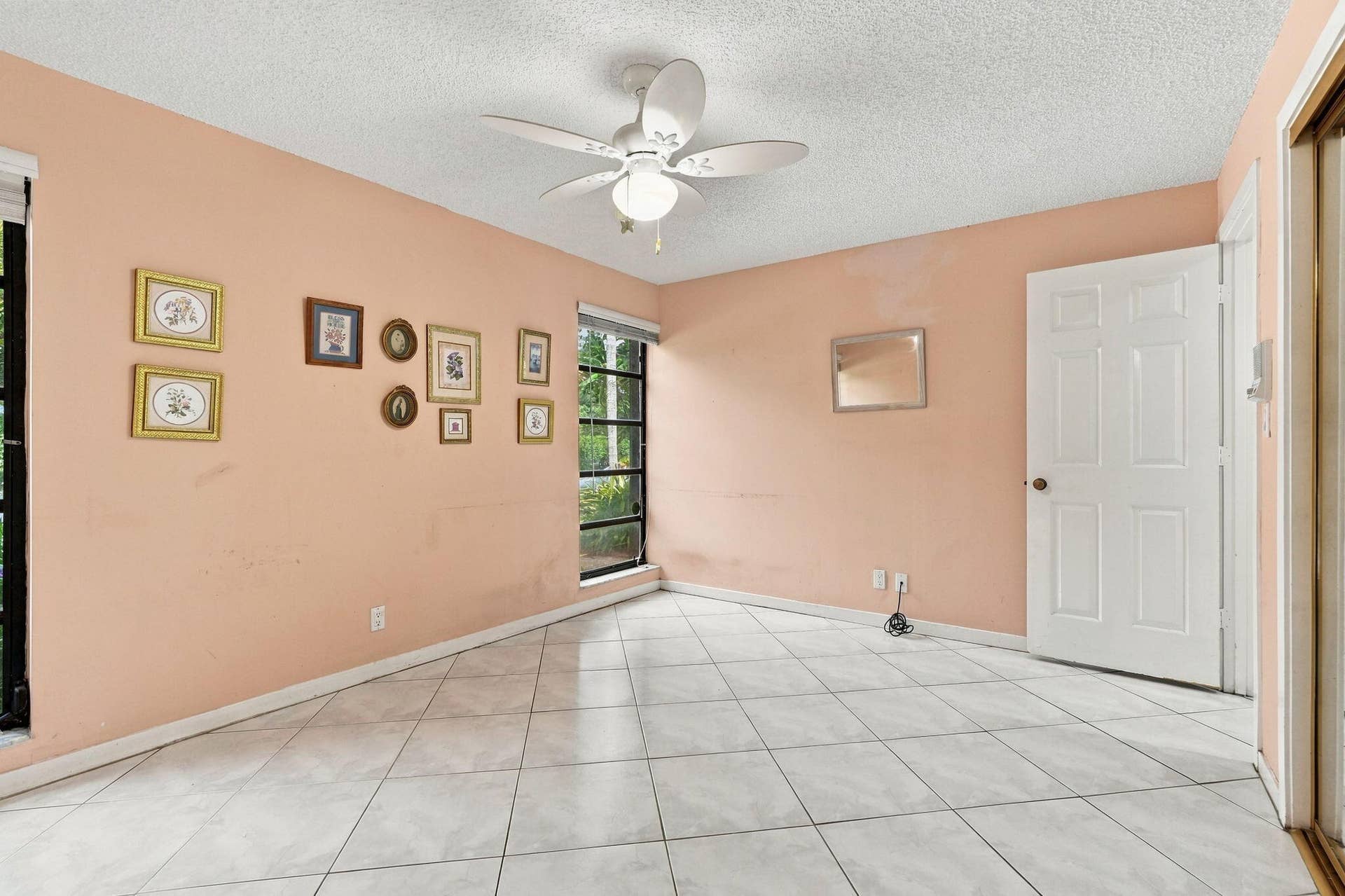 17 Bedroom 2 d