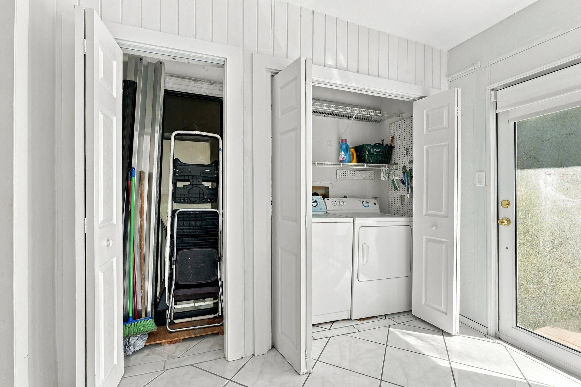 20 Laundry and Storage