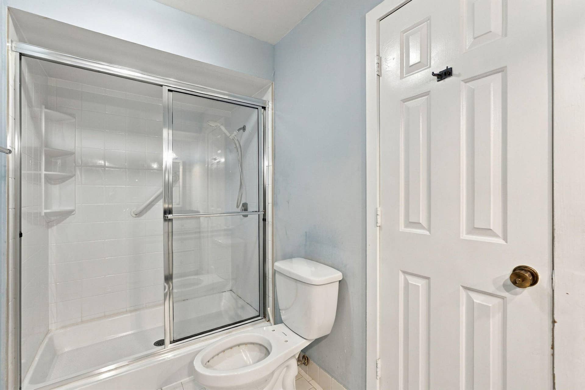 16b Primary Shower