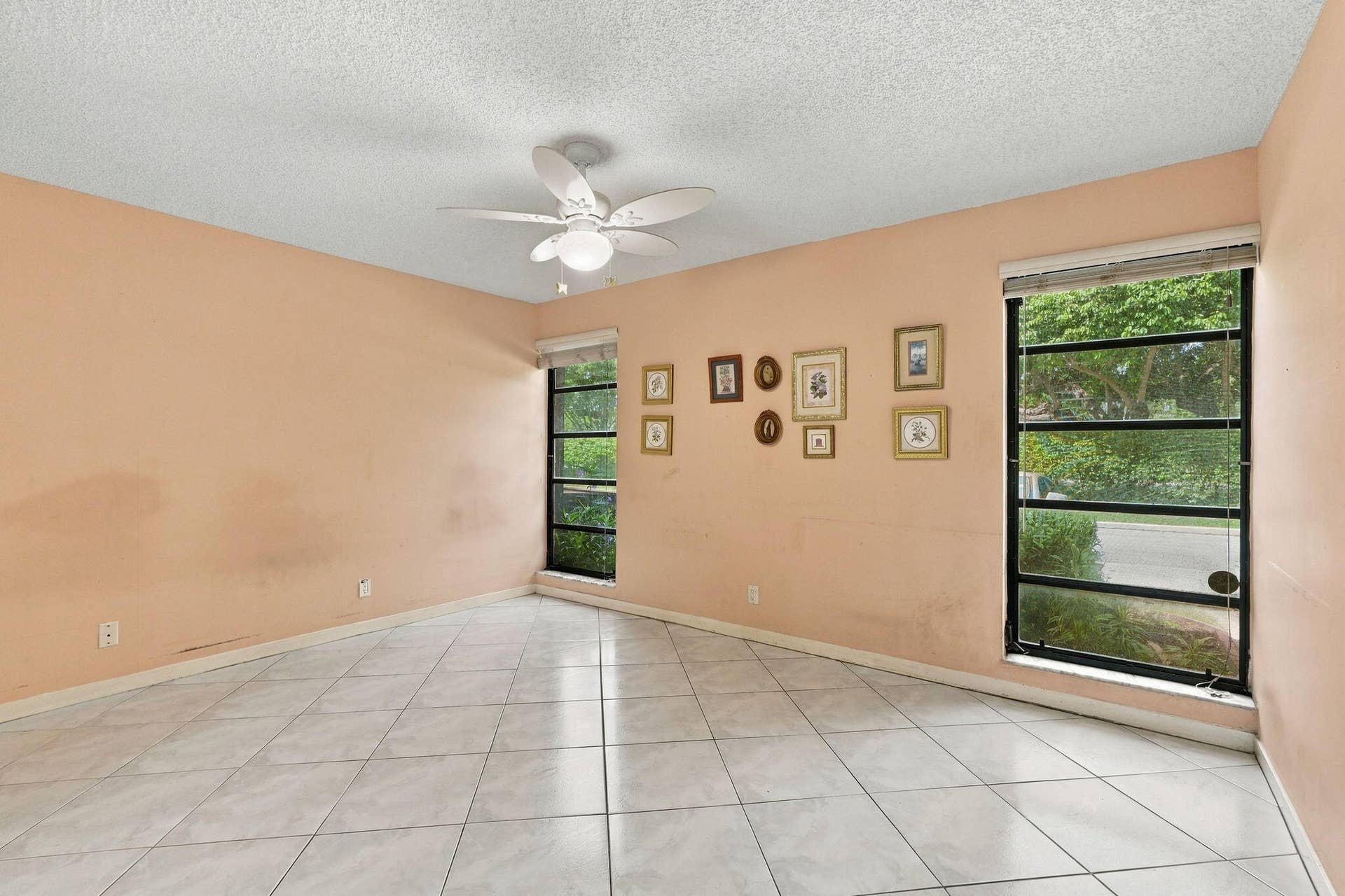 17 Bedroom 2 a