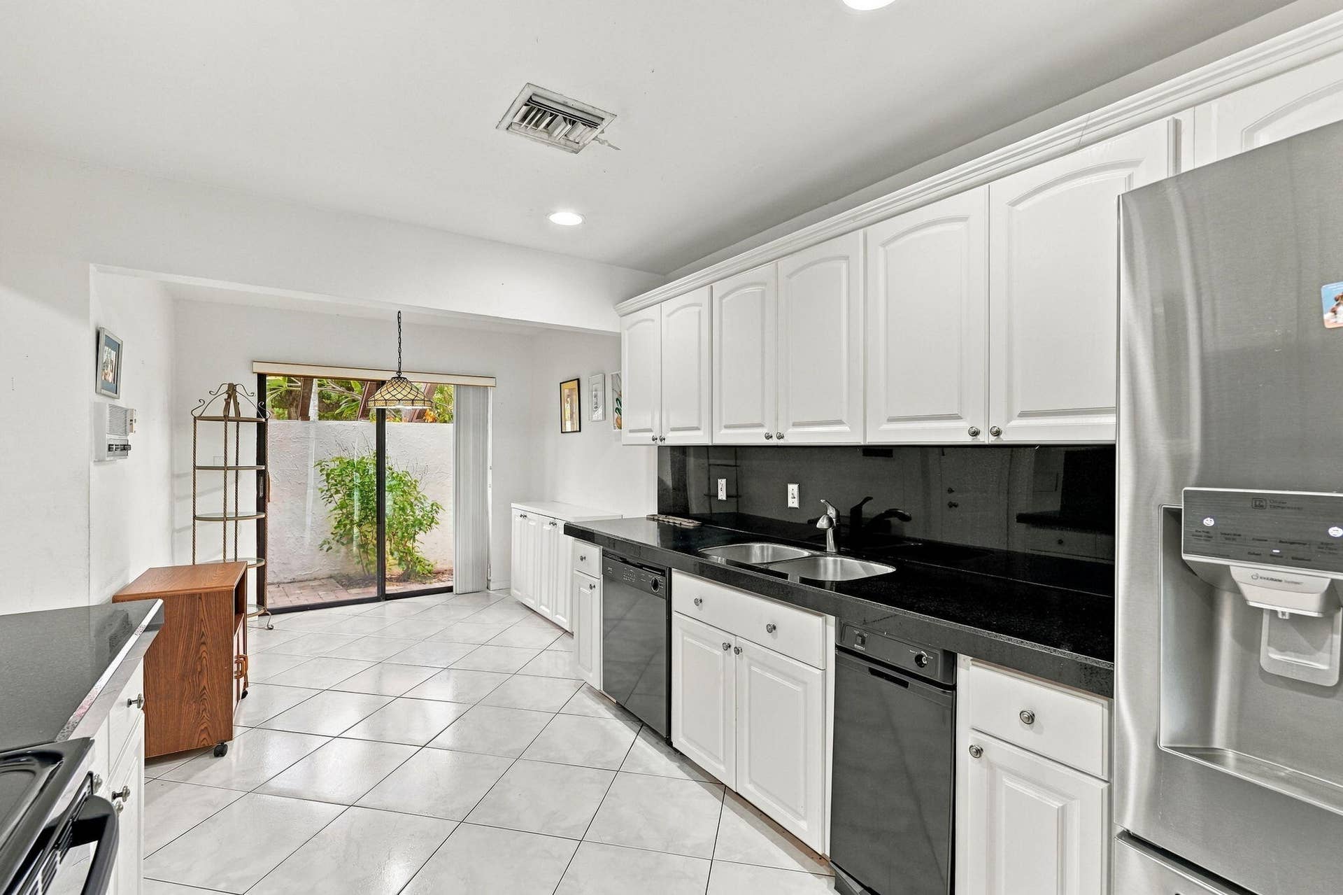 10 Kitchen Reverse View 1
