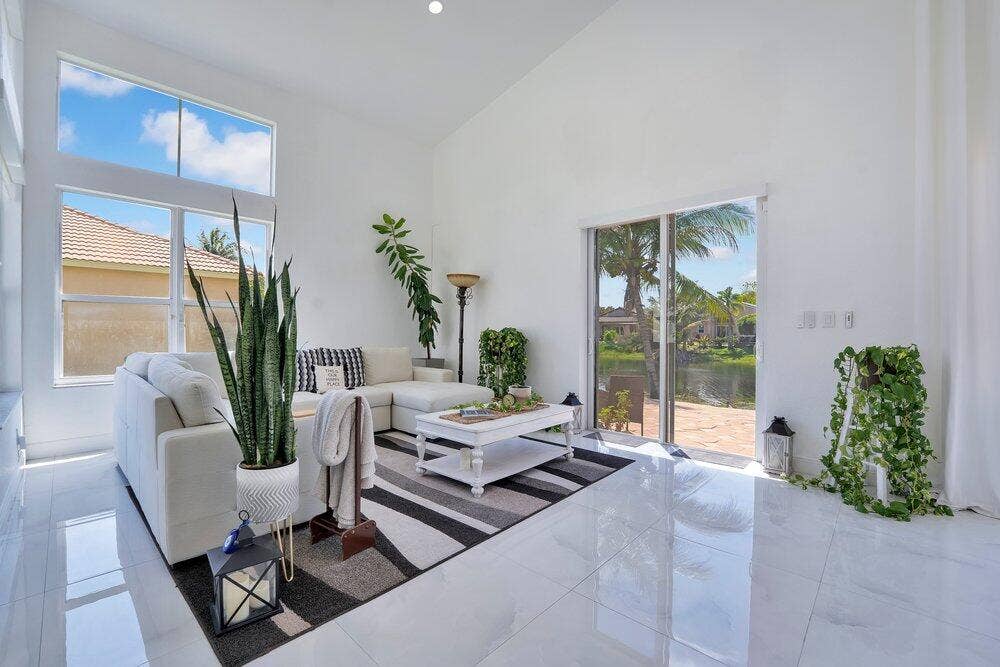 2242 SW 130TH Terrace, Miramar, FL 33027 Living Room