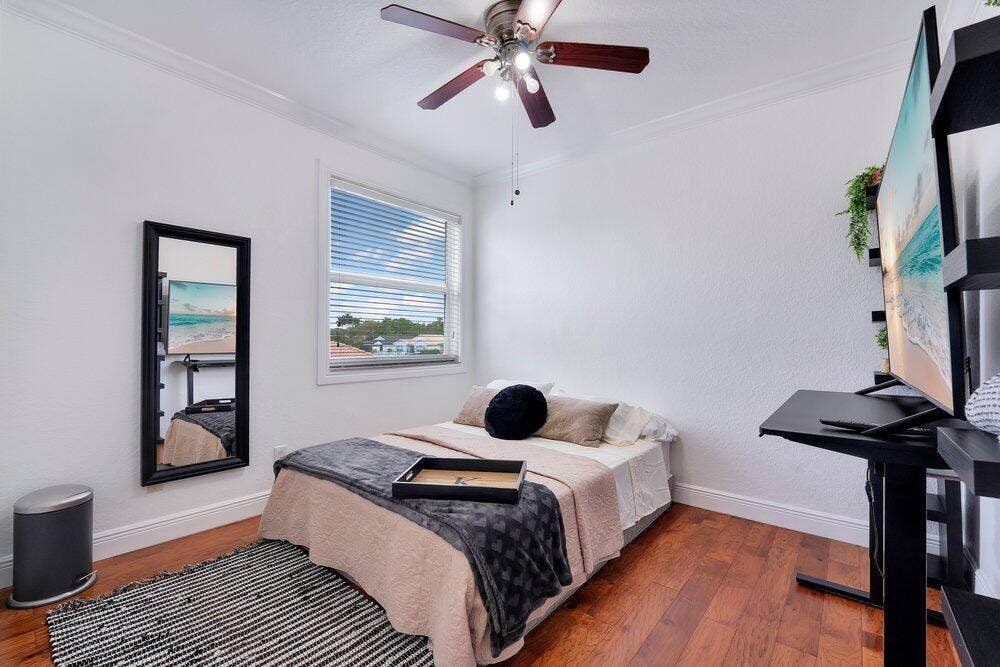 2242 SW 130TH Terrace, Miramar, FL 33027 Bedroom