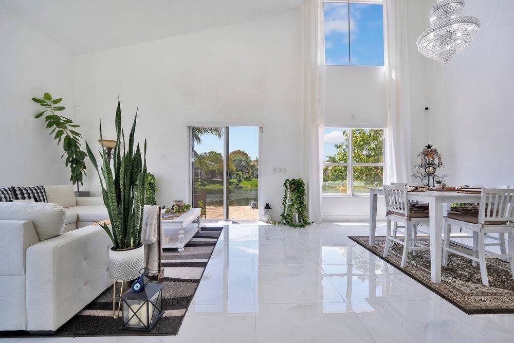 2242 SW 130TH Terrace, Miramar, FL 33027 Living Room