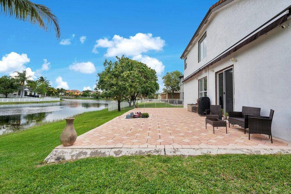 2242 SW 130TH Terrace, Miramar, FL 33027 Back Yard Patio