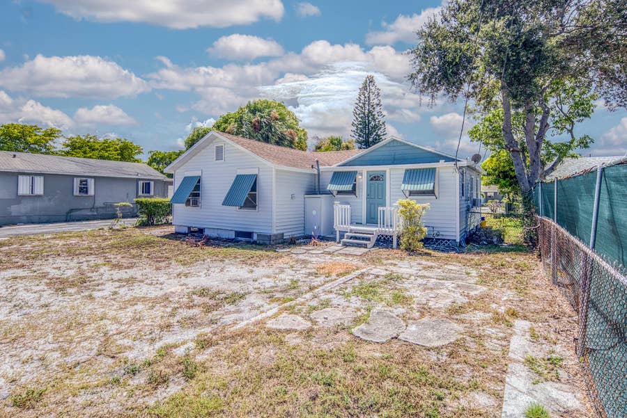 Property photo for 708 N H Street, Lake Worth Beach, FL