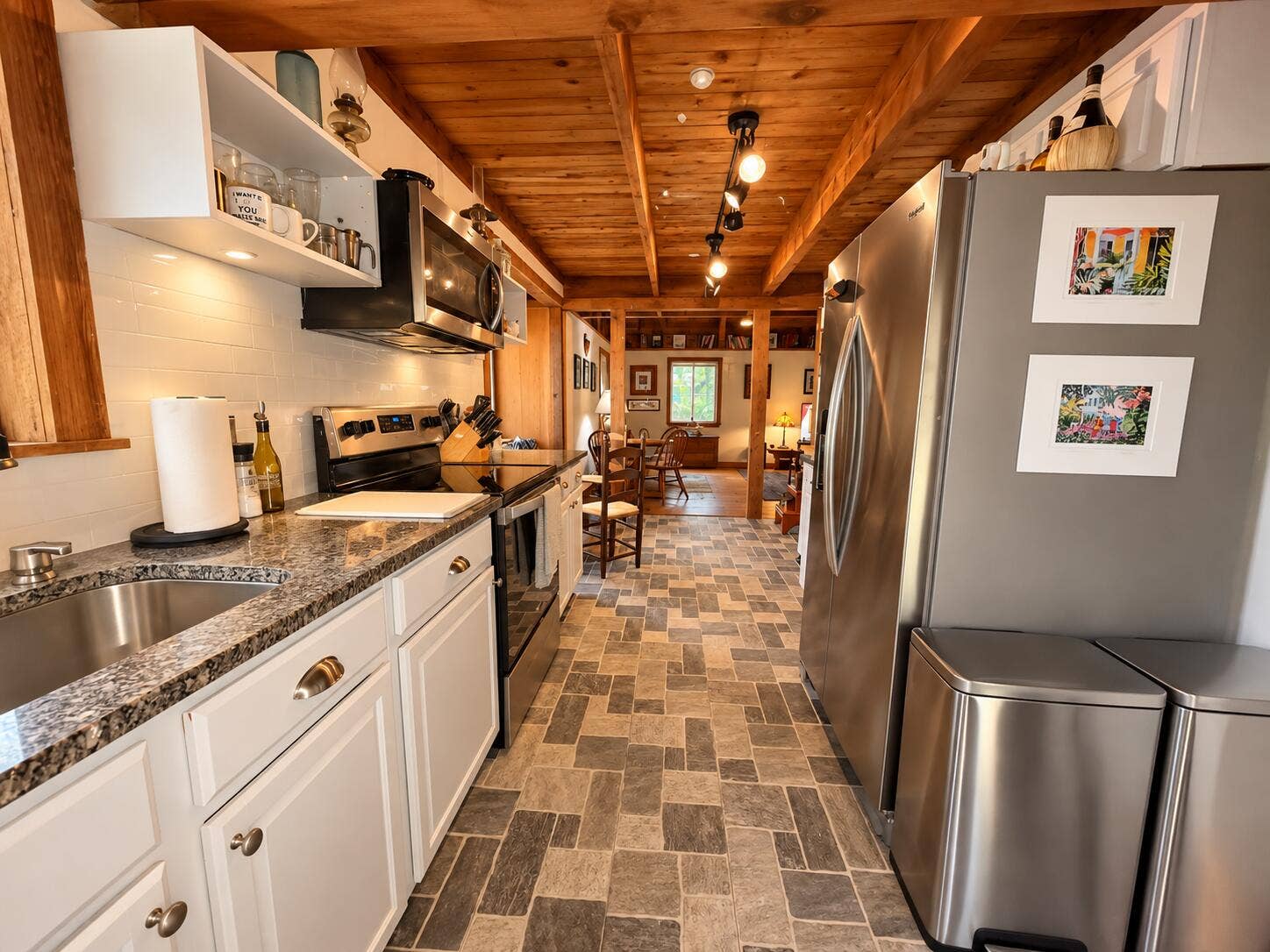 Rustic Farmhouse Kitchen Retreat