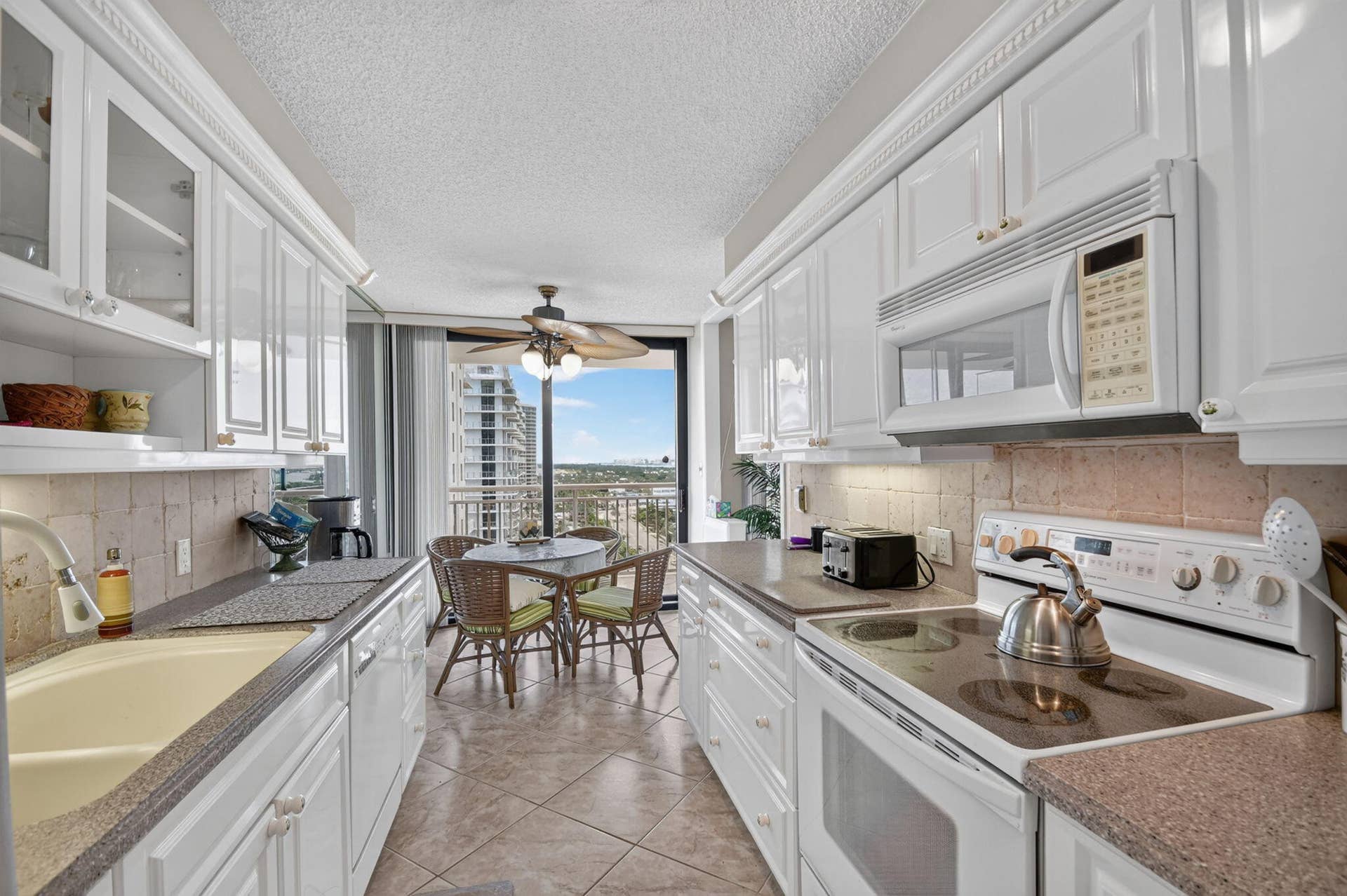 3400 N OCEAN Drive, #1808, Singer Island, FL 33404 7-web-or-mls-DSC_5759