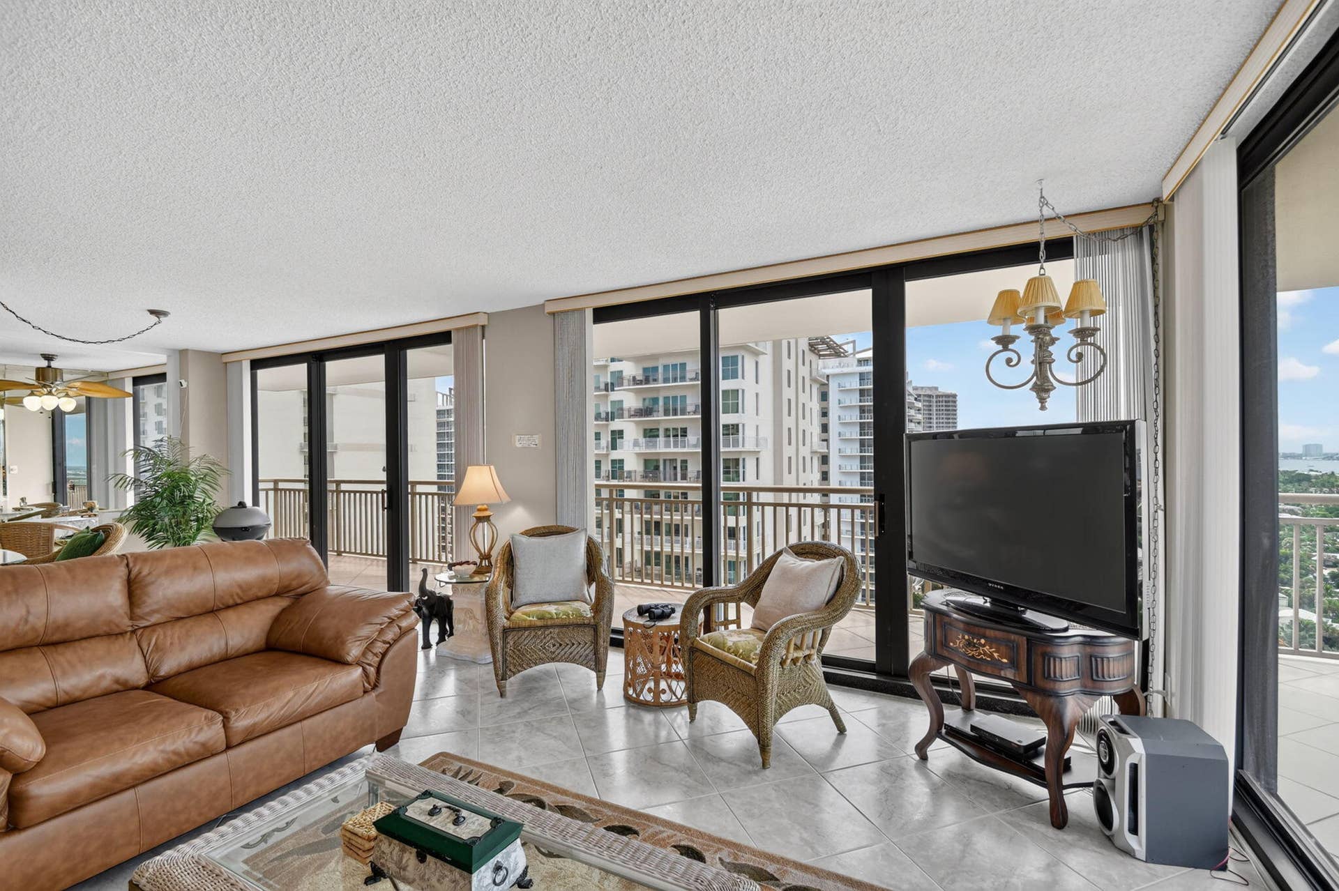 3400 N OCEAN Drive, #1808, Singer Island, FL 33404 47-web-or-mls-DSC_6014