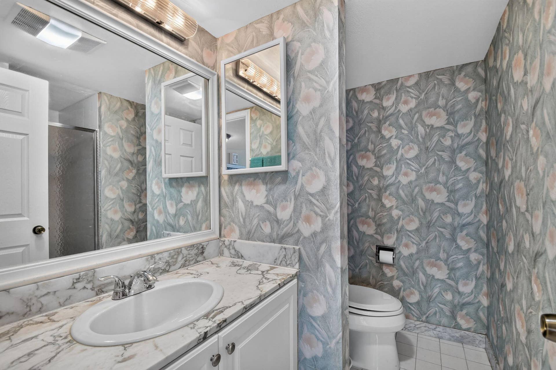 3400 N OCEAN Drive, #1808, Singer Island, FL 33404 39-web-or-mls-DSC_5973