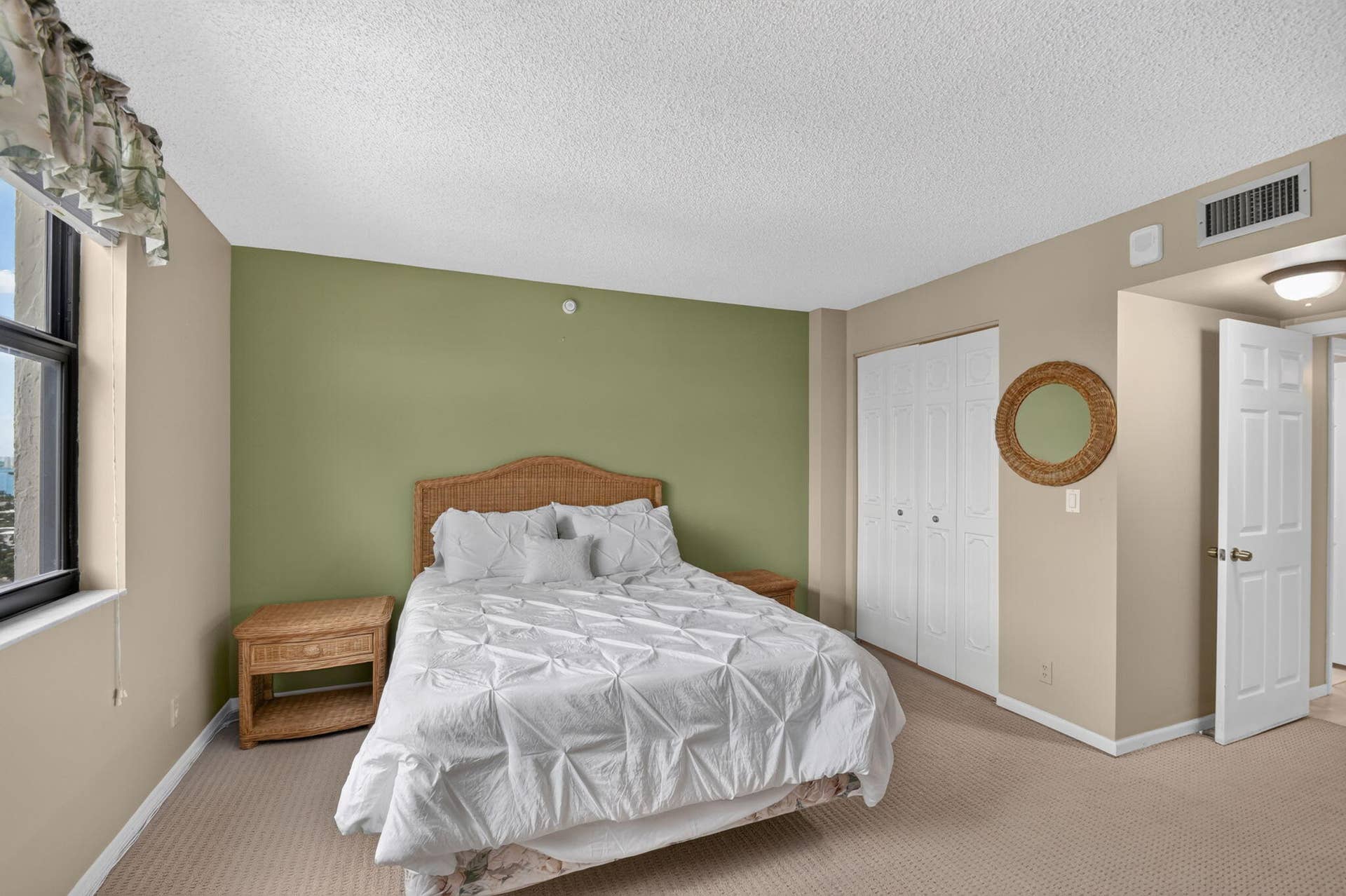 3400 N OCEAN Drive, #1808, Singer Island, FL 33404 36-web-or-mls-DSC_5958