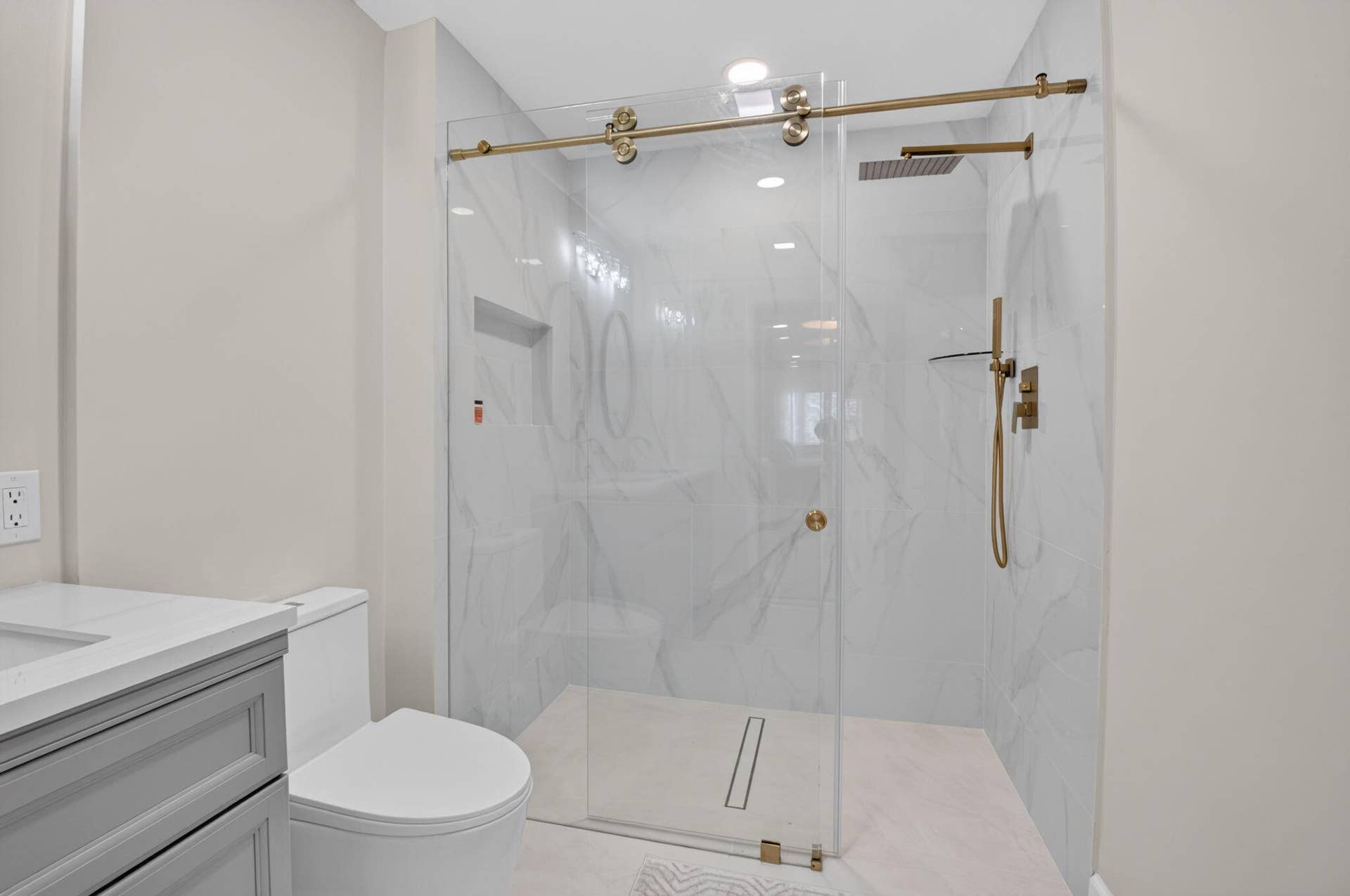 WALK IN SHOWER