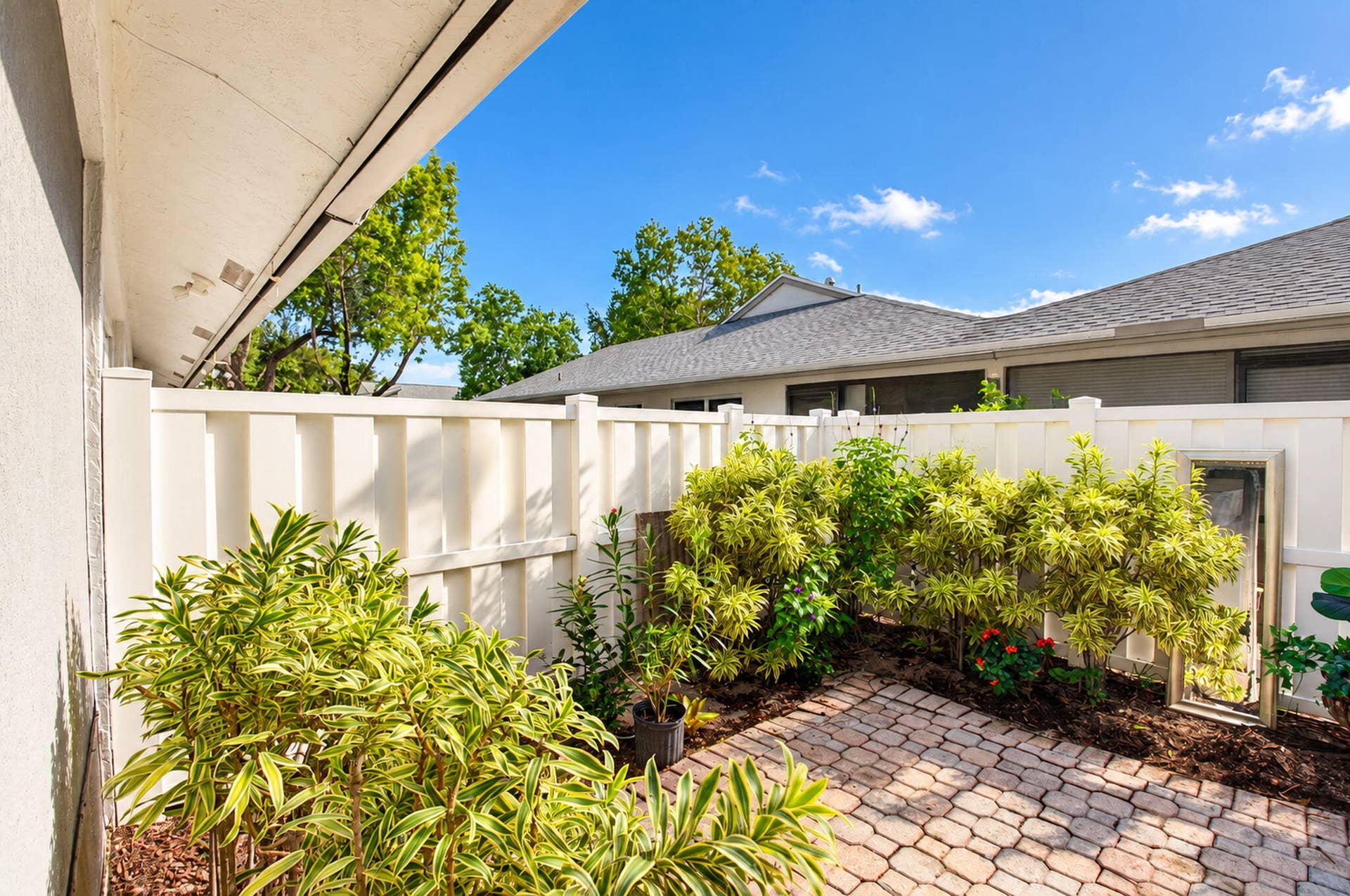 OUTDOOR PATIO