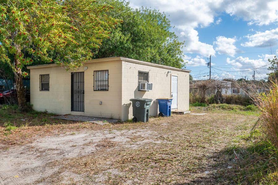 Property photo for 2516 Ave L, #Unit b, Fort Pierce, FL