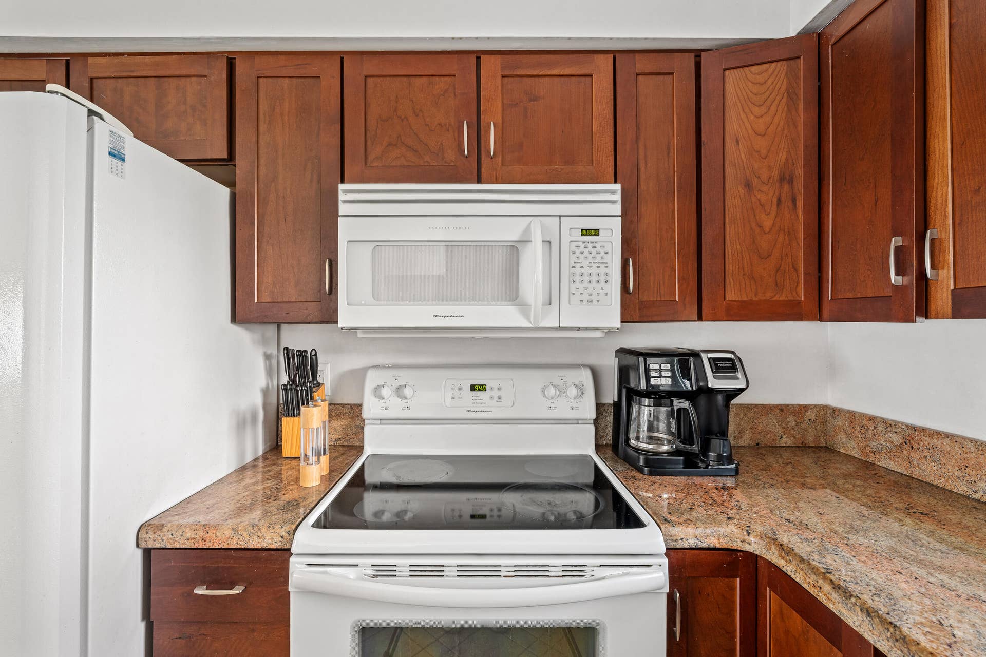 690 SE 5th Court, Pompano Beach, FL 33060 DSC03427