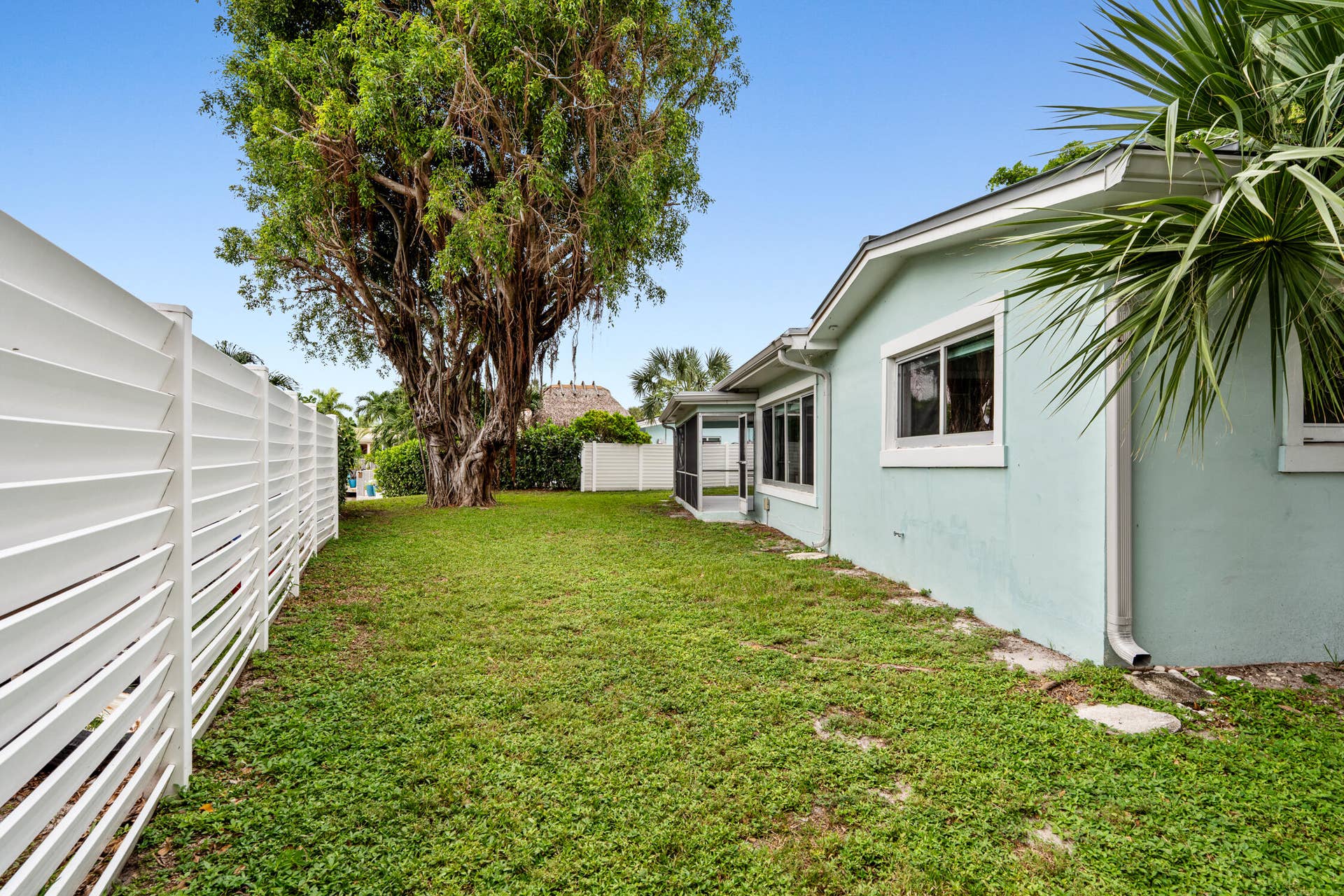 690 SE 5th Court, Pompano Beach, FL 33060 DSC03483