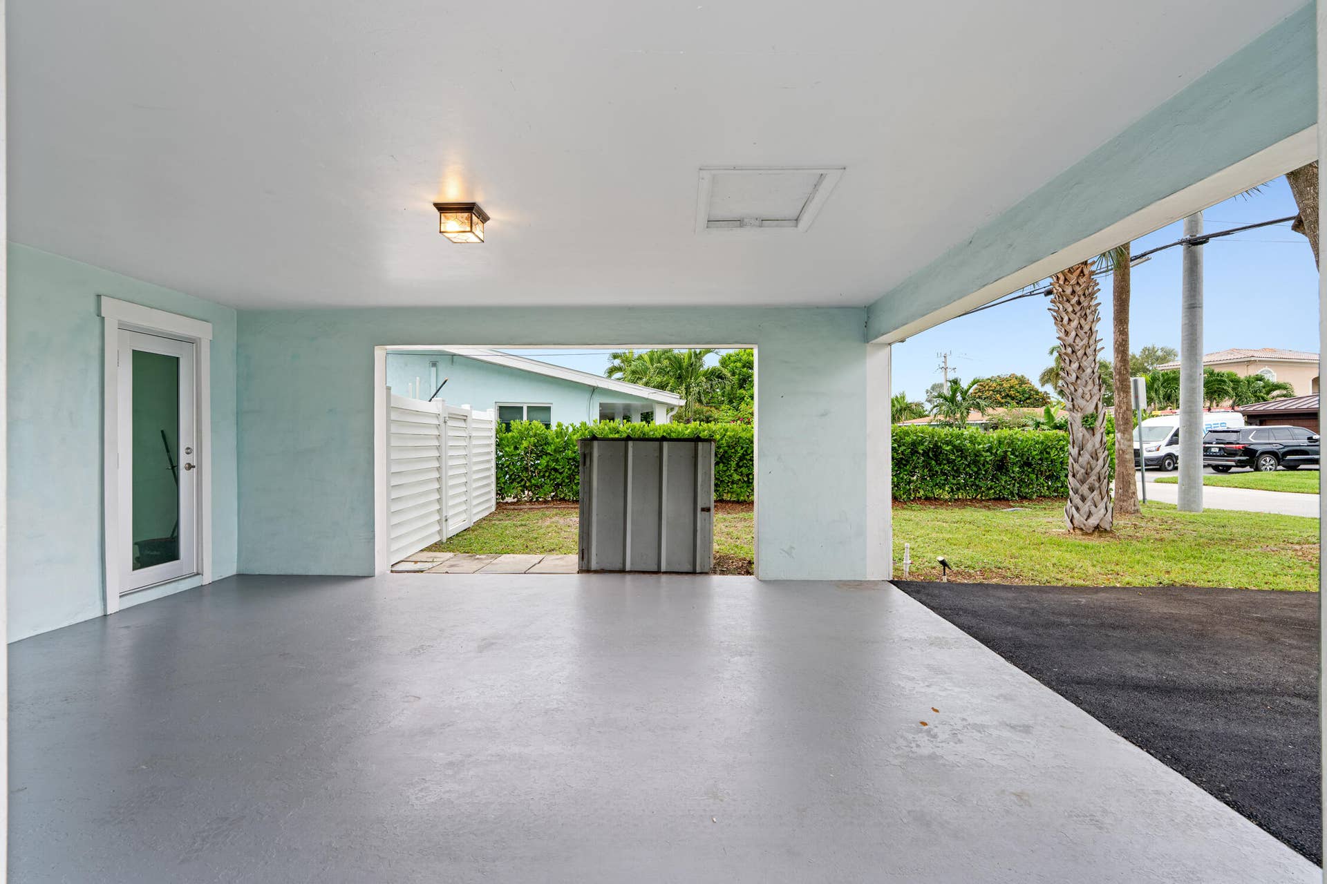690 SE 5th Court, Pompano Beach, FL 33060 DSC03505