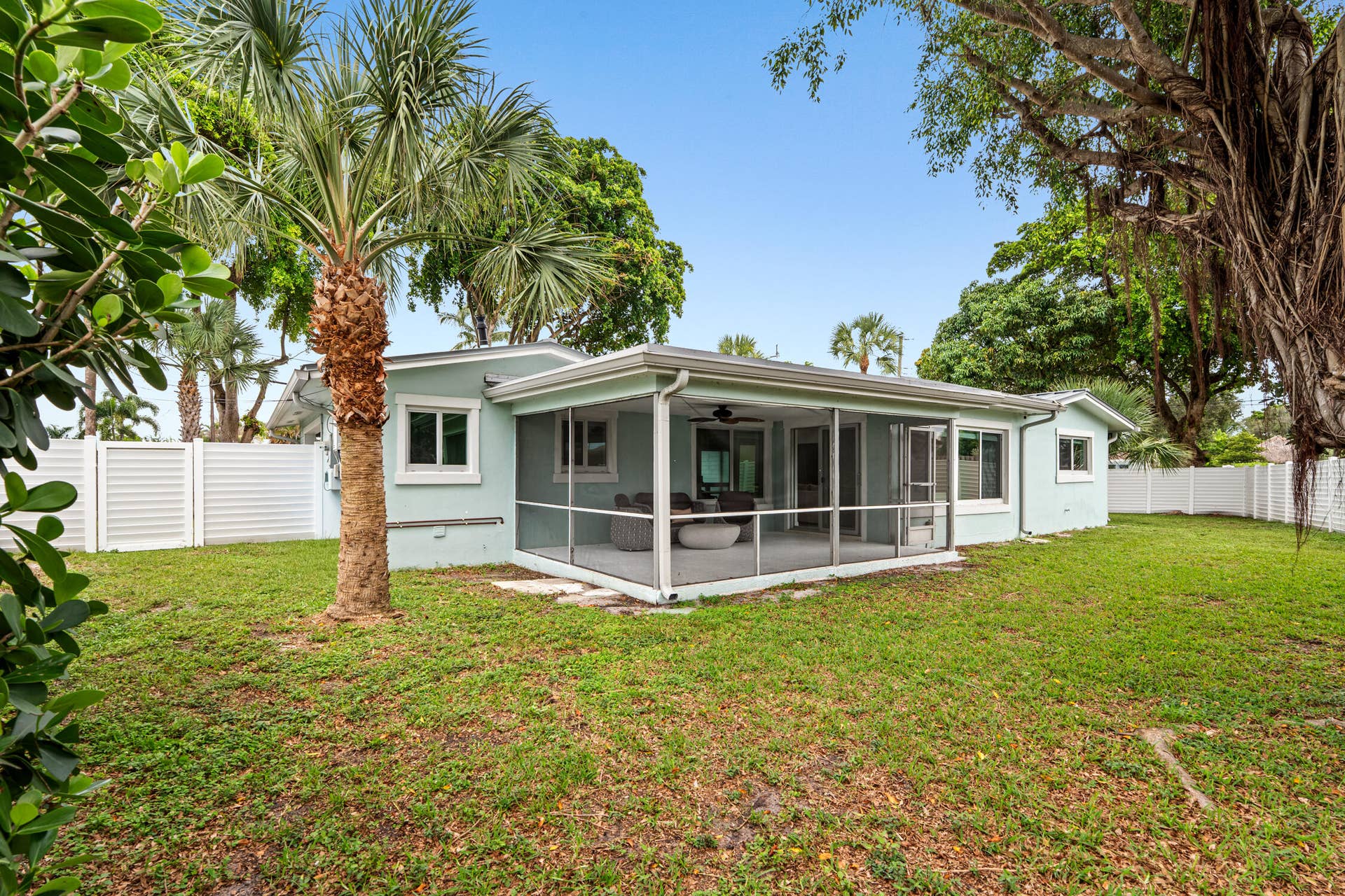 690 SE 5th Court, Pompano Beach, FL 33060 DSC03496