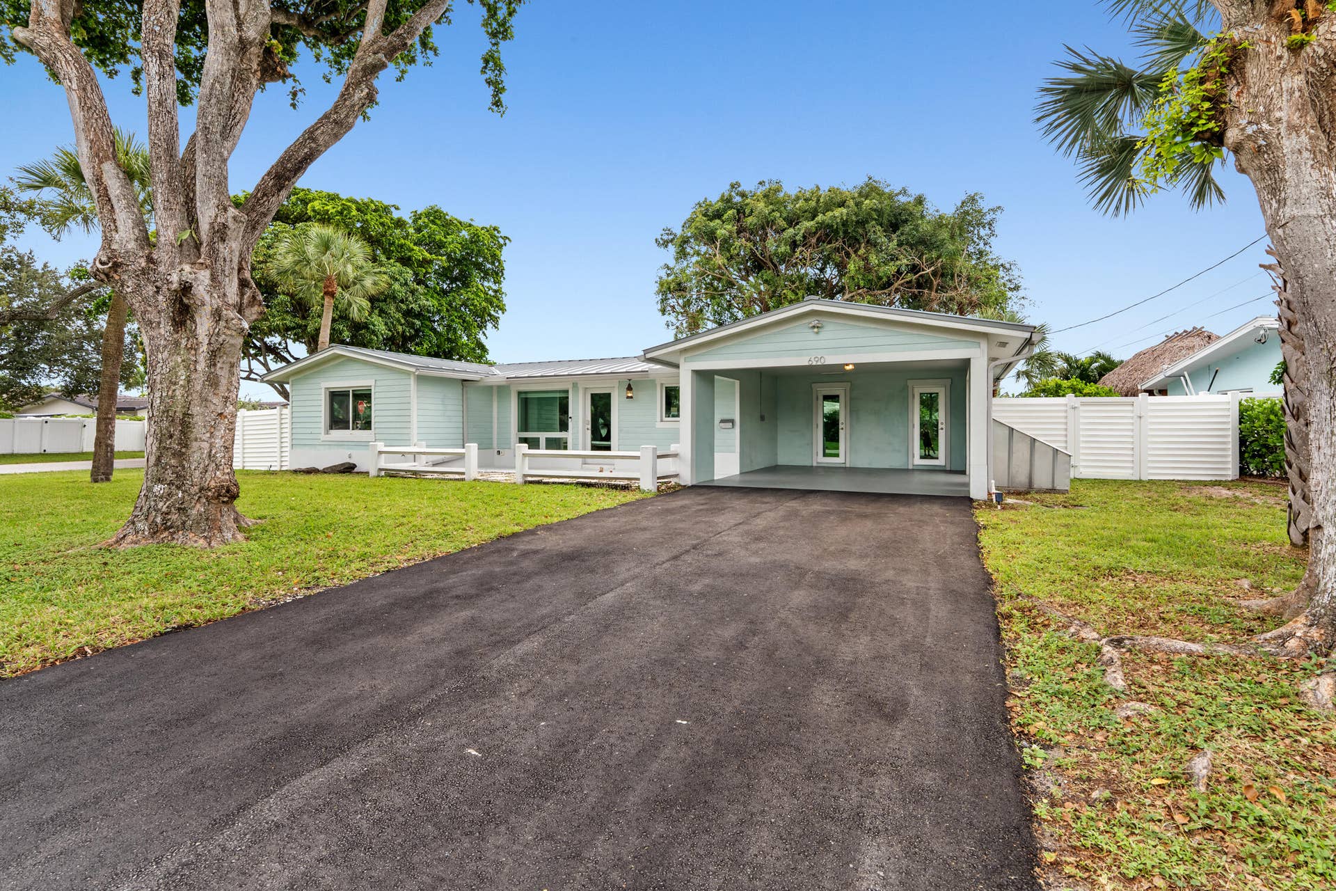 690 SE 5th Court, Pompano Beach, FL 33060 DSC03514