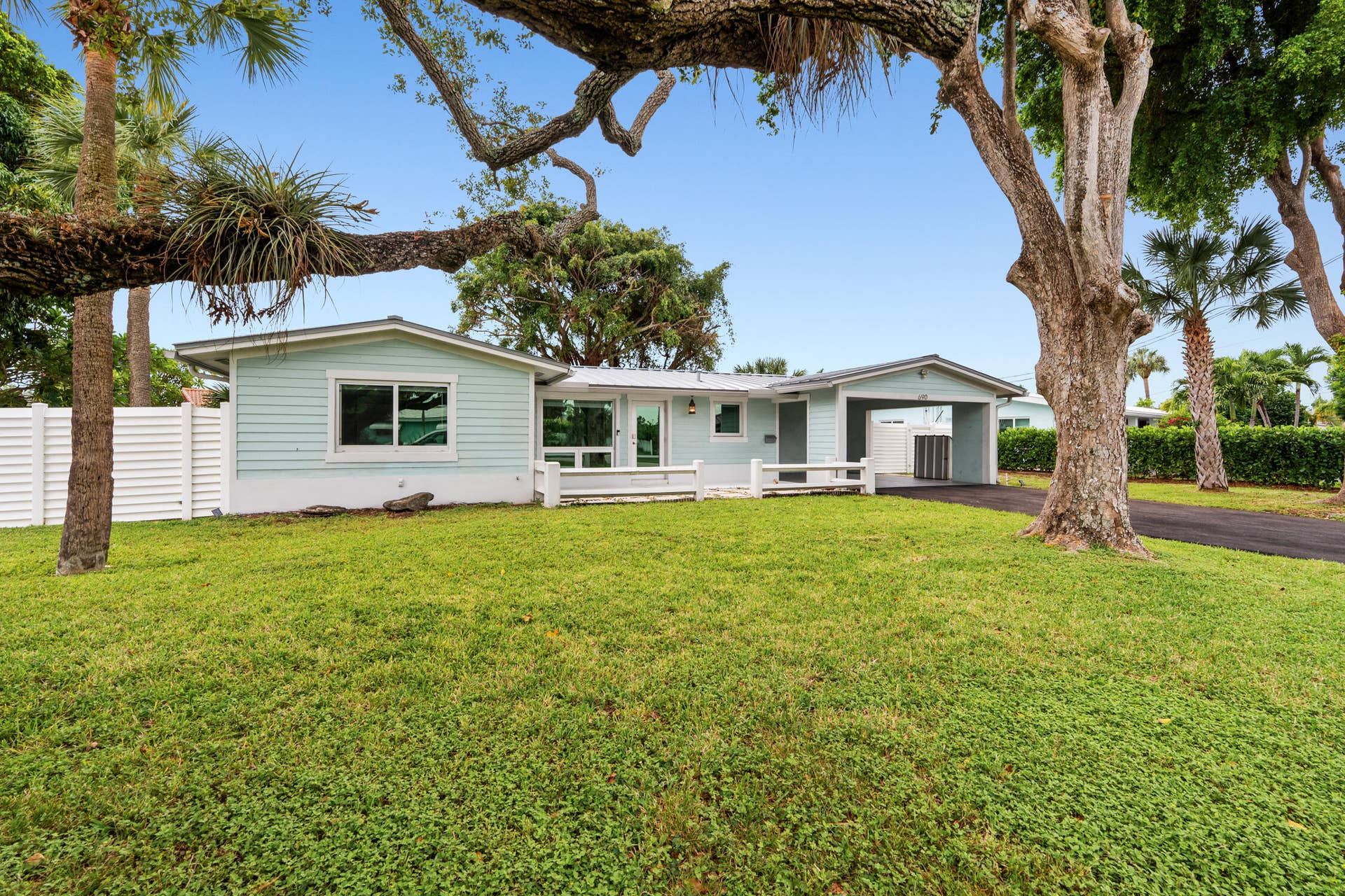 690 SE 5th Court, Pompano Beach, FL 33060 DSC03516