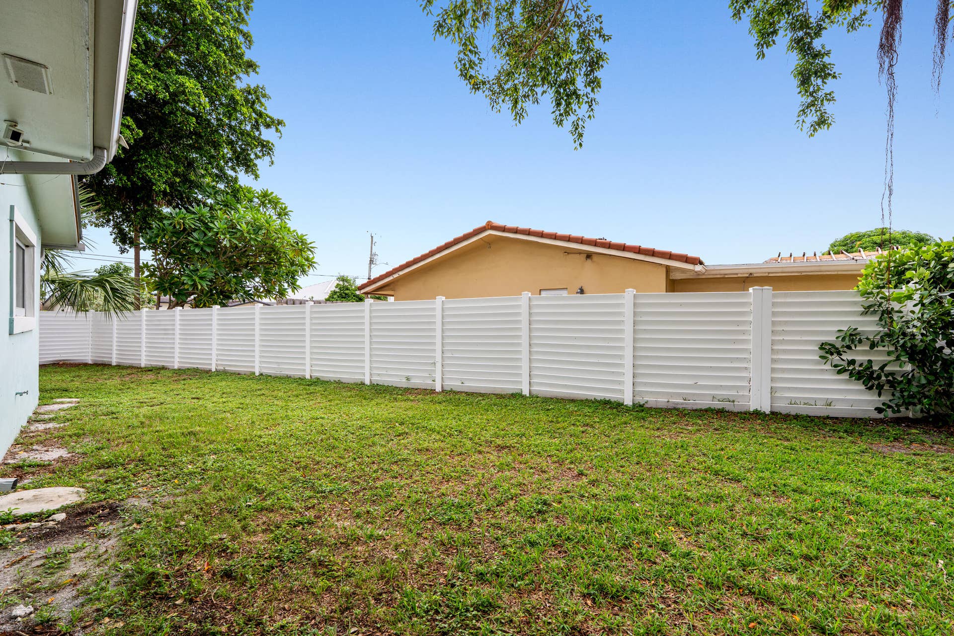 690 SE 5th Court, Pompano Beach, FL 33060 DSC03471