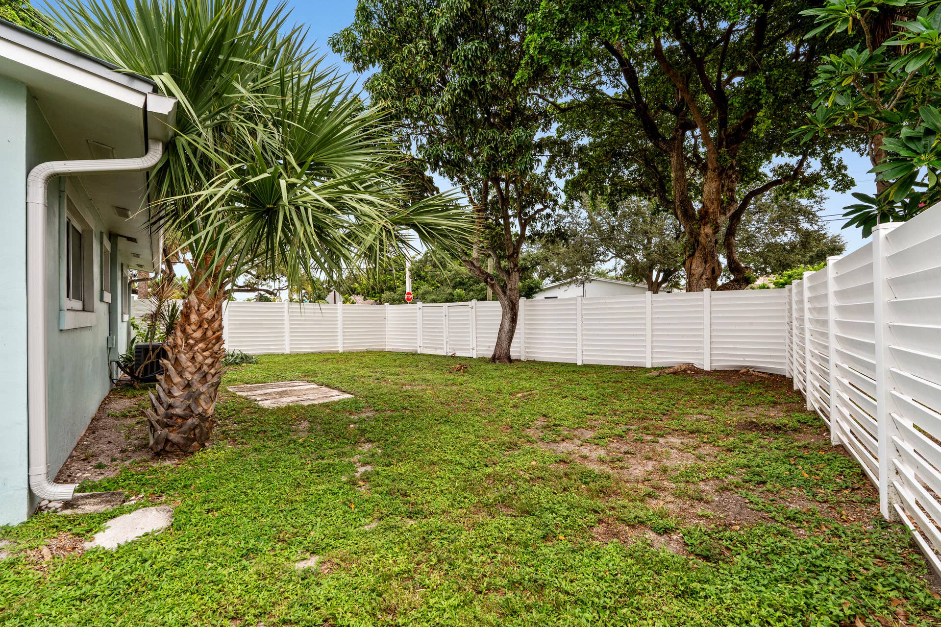 690 SE 5th Court, Pompano Beach, FL 33060 DSC03477