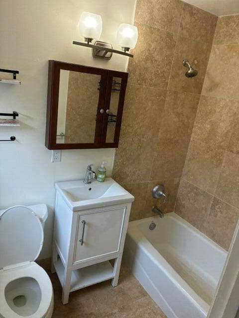 1715 NE 60TH Street, Fort Lauderdale, FL 33334 IMG_4960