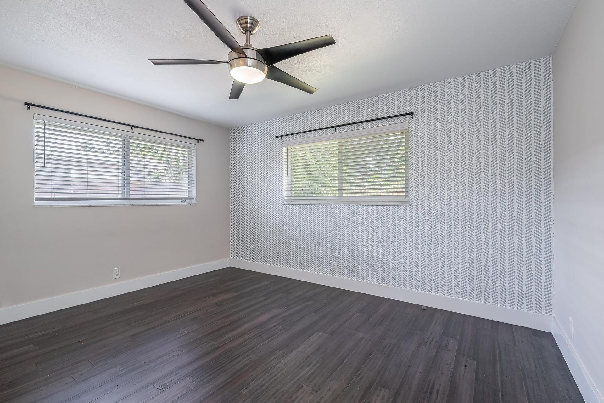 Bright third bedroom