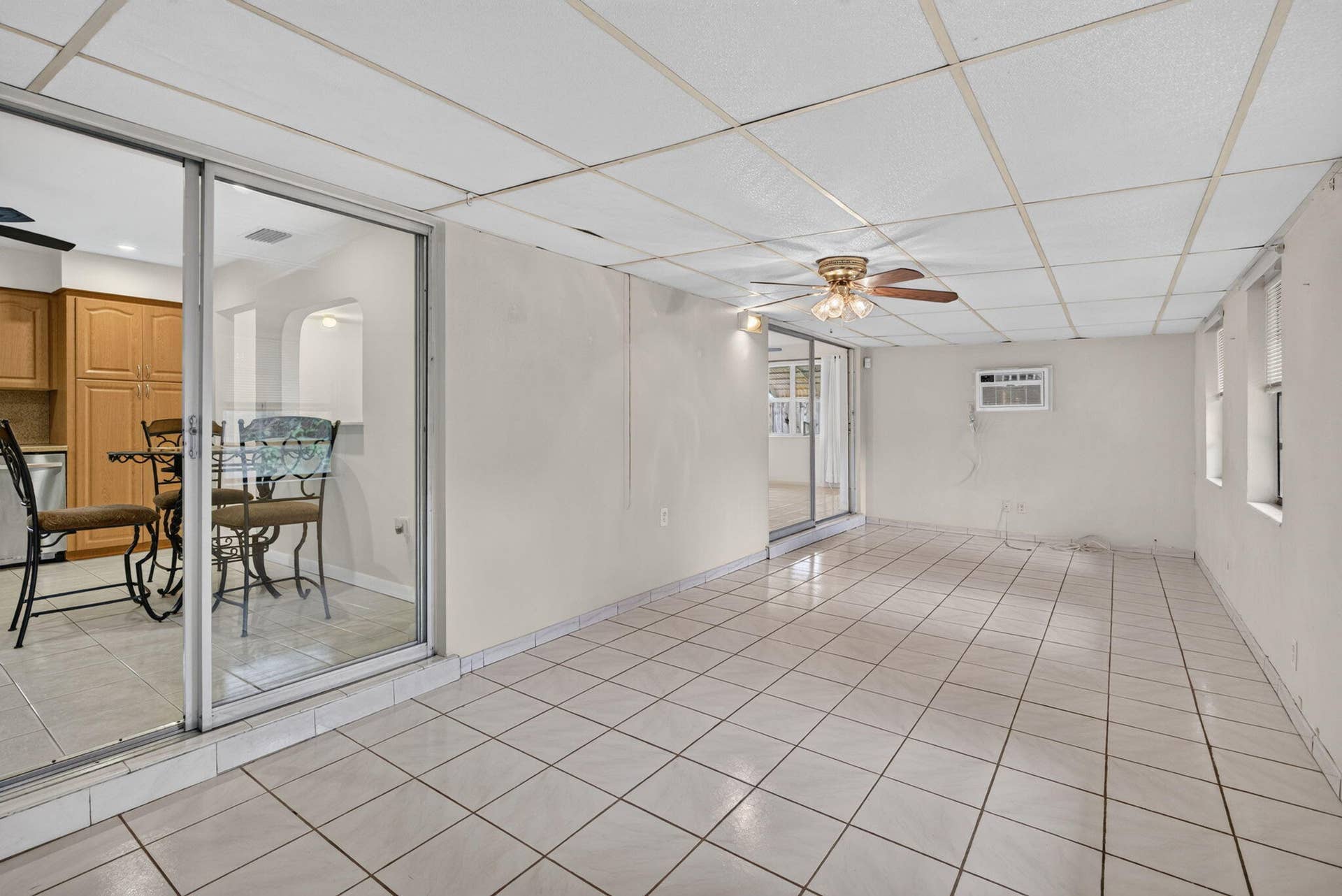 Under air space off living/kitchen