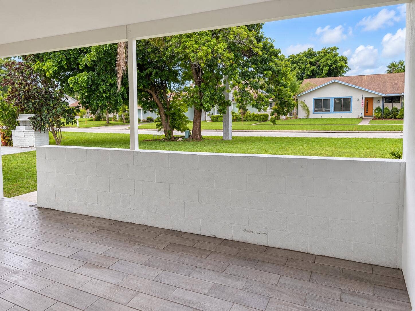 1 Car Garage