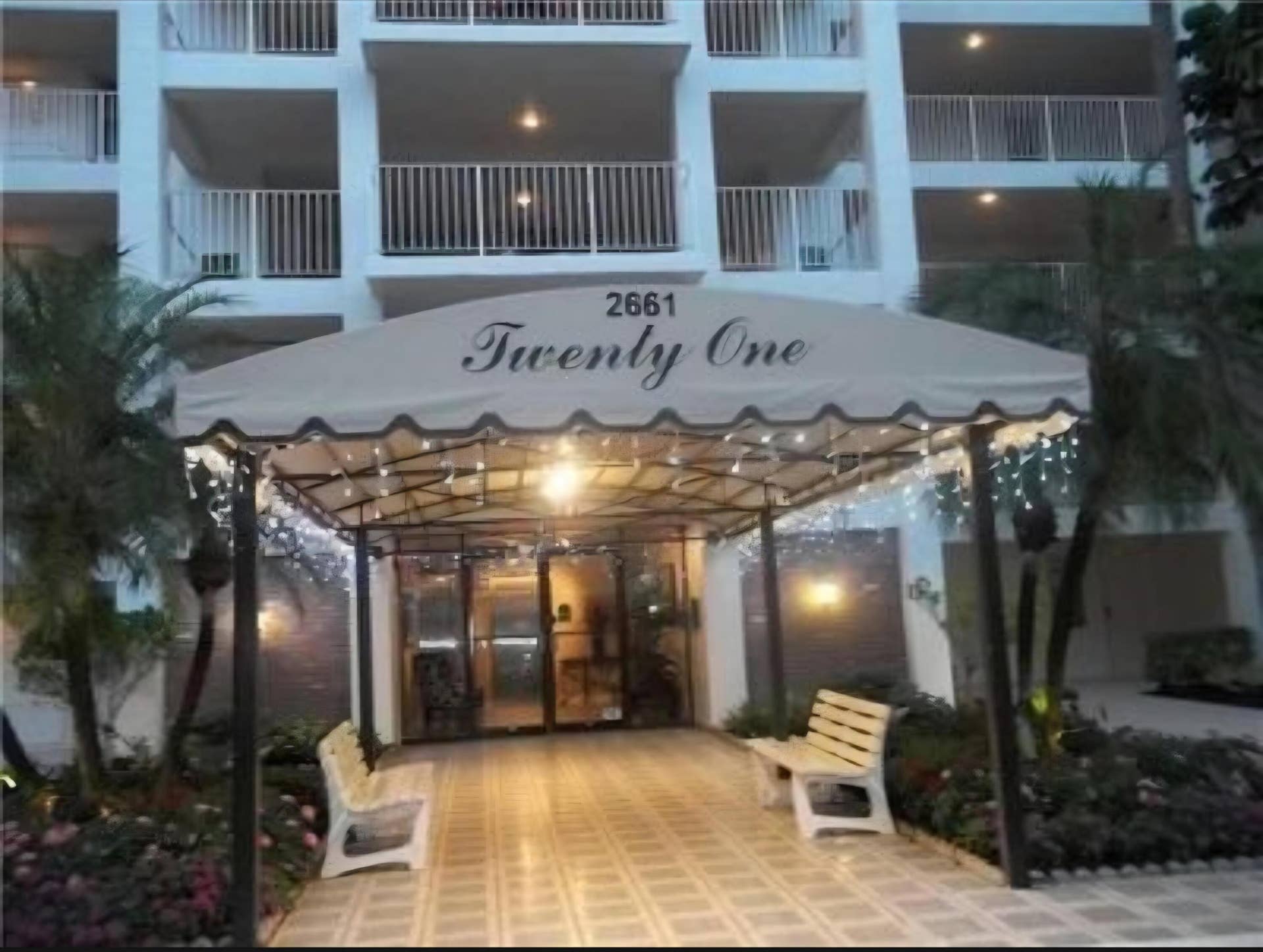 2661 S COURSE Drive, #305, Pompano Beach, Pompano Beach, FL 33069 1000185837