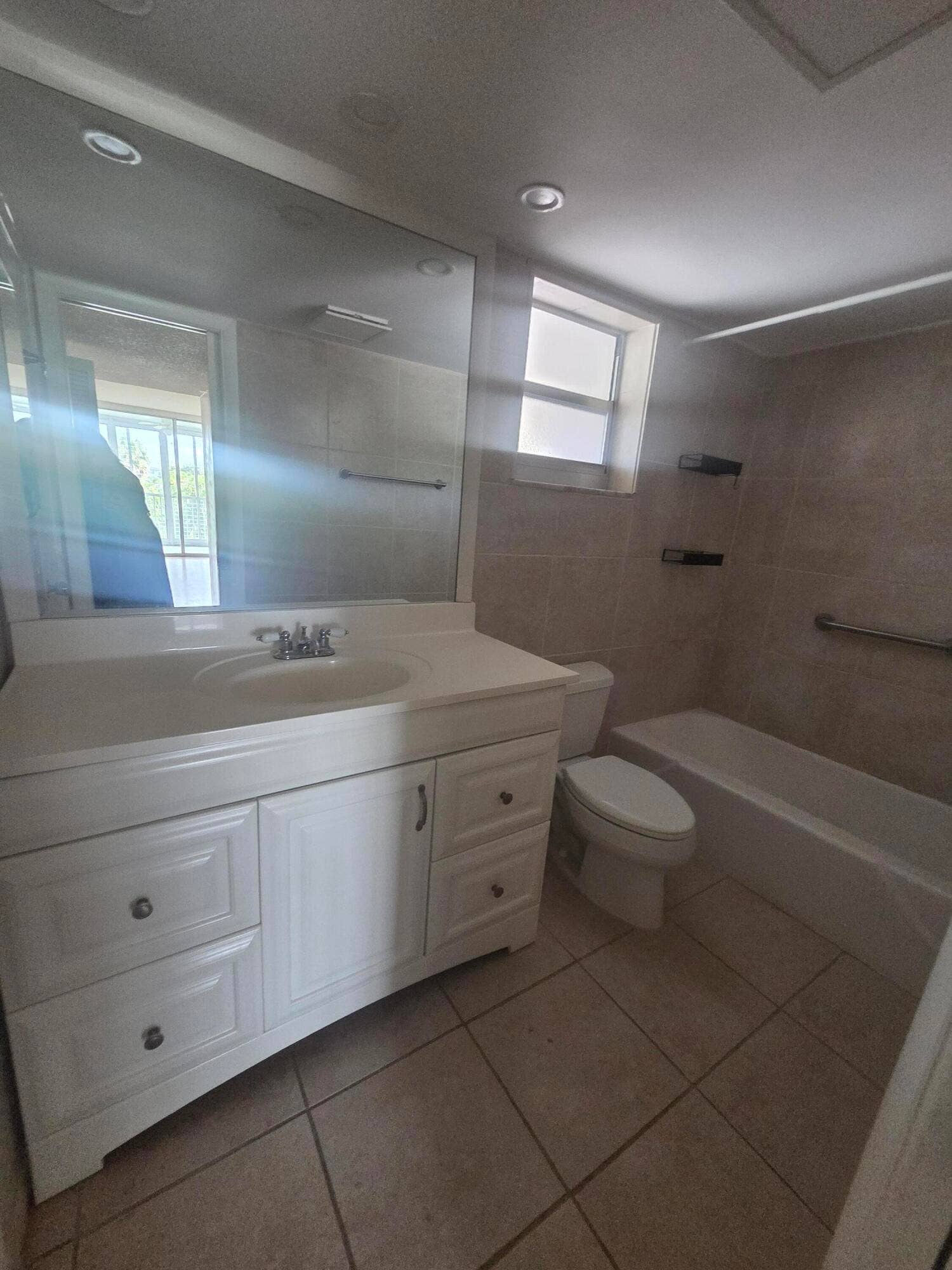 2661 S COURSE Drive, #305, Pompano Beach, Pompano Beach, FL 33069 1000184225