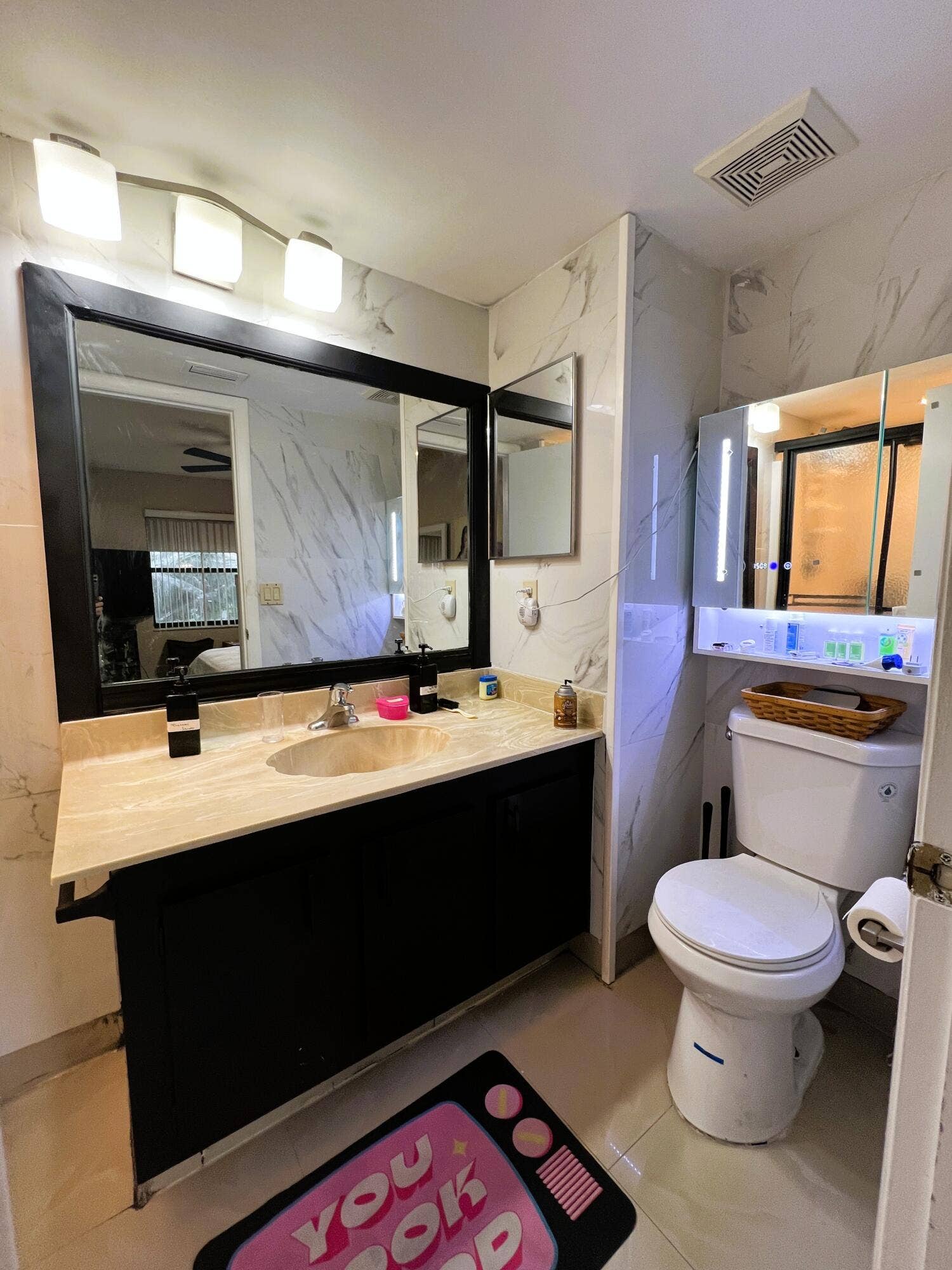 7245 Golf Colony Court, #203, Lake Worth, FL 33467 MASTER BATH ROOM