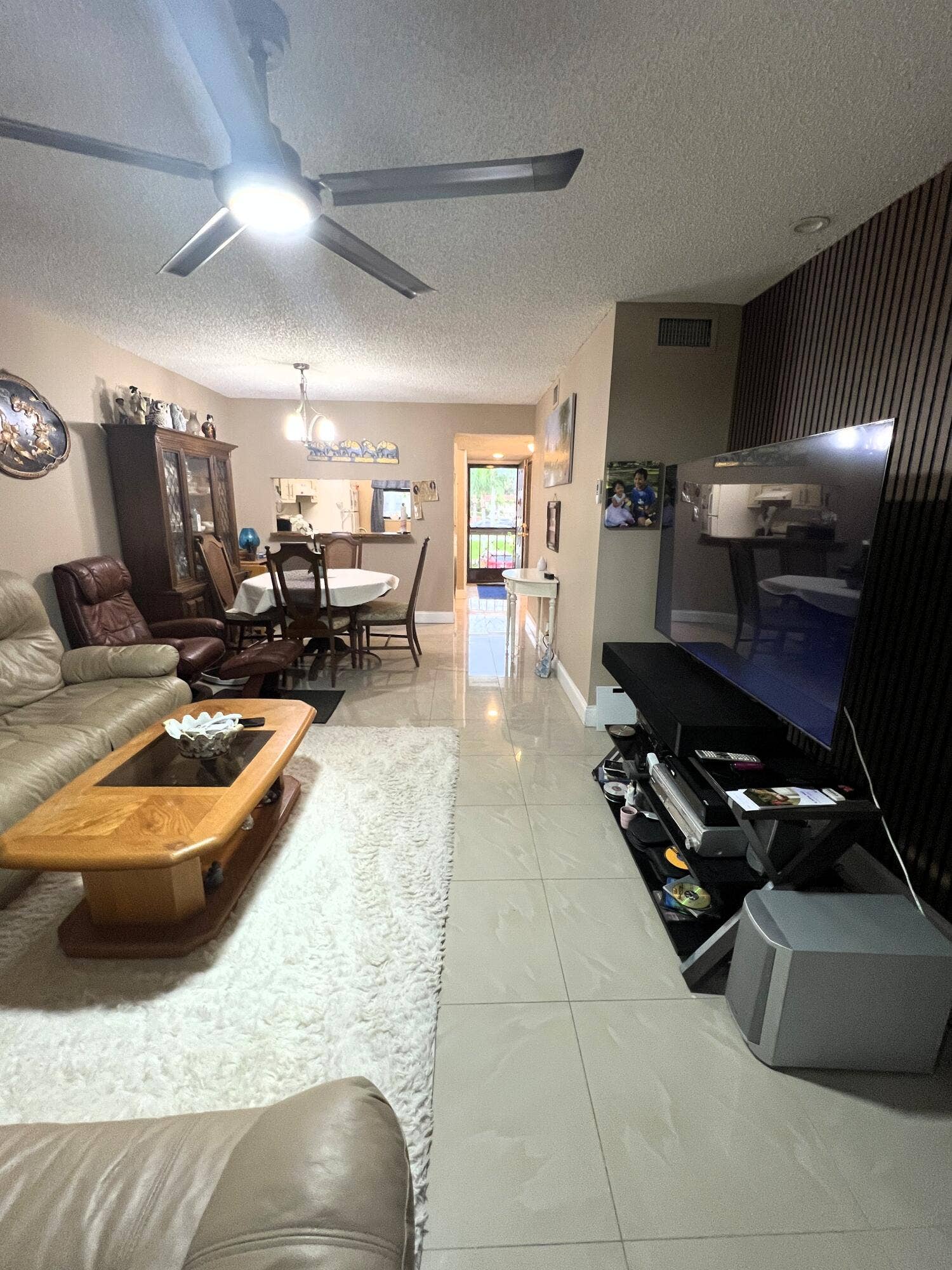 7245 Golf Colony Court, #203, Lake Worth, FL 33467 Open Floor Plan