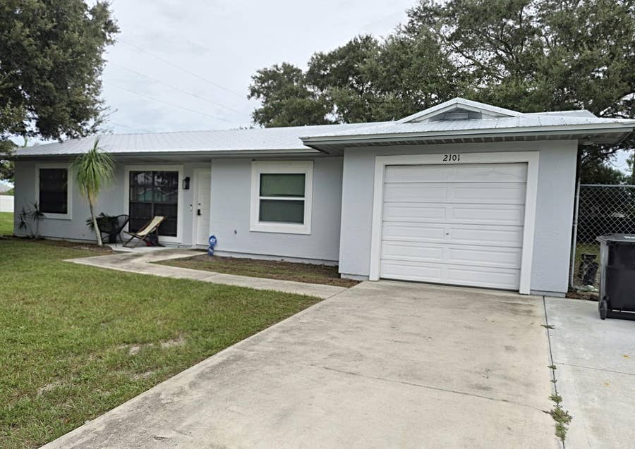 Property photo for 2101 SW IDAHO Lane, Port St Lucie, FL