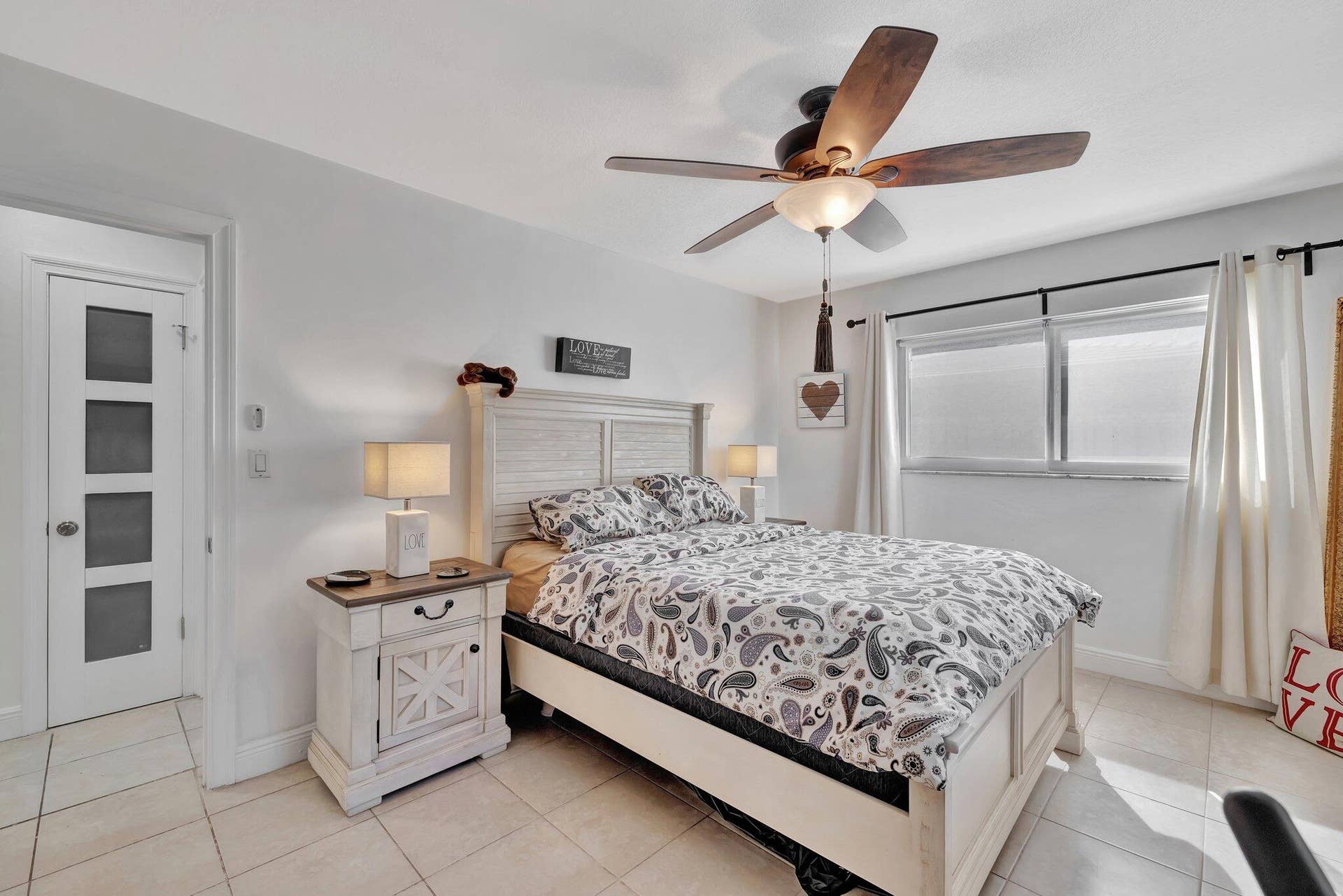 613 NE 25TH Avenue, Pompano Beach, FL 33062 32-web-or-mls-699A3535