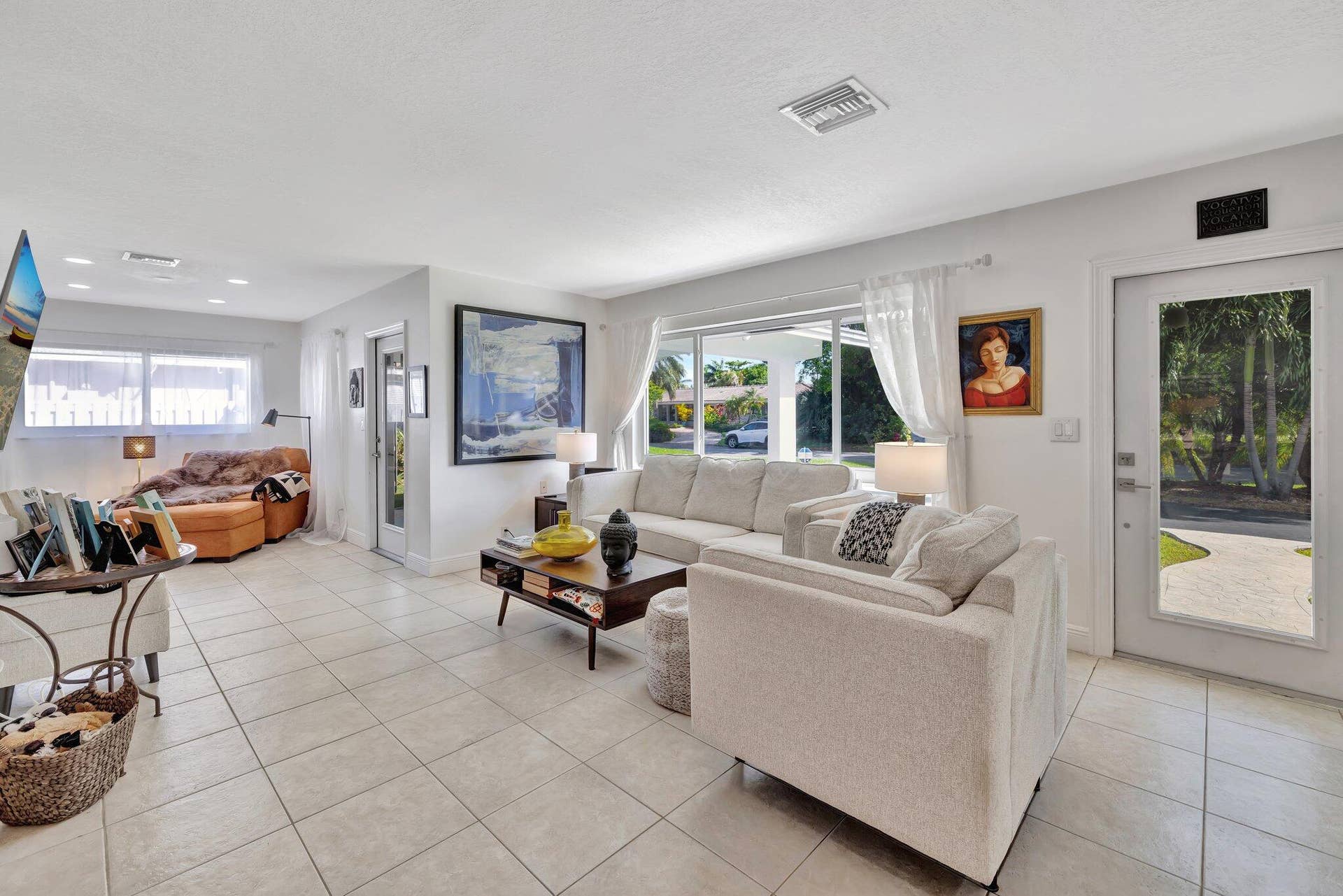 613 NE 25TH Avenue, Pompano Beach, FL 33062 8-web-or-mls-699A3605